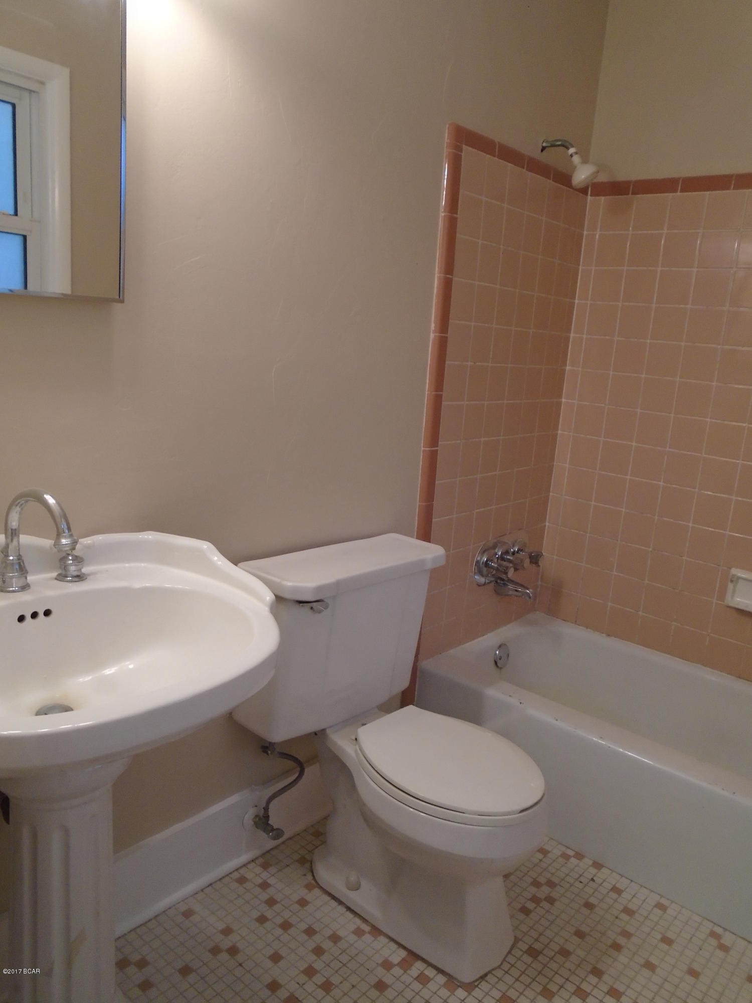 Forest Park 4th Add - Residential Lease