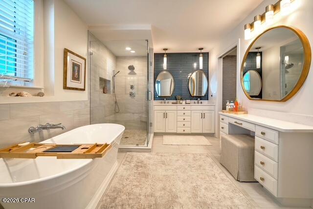 En Soleil Condo - Residential