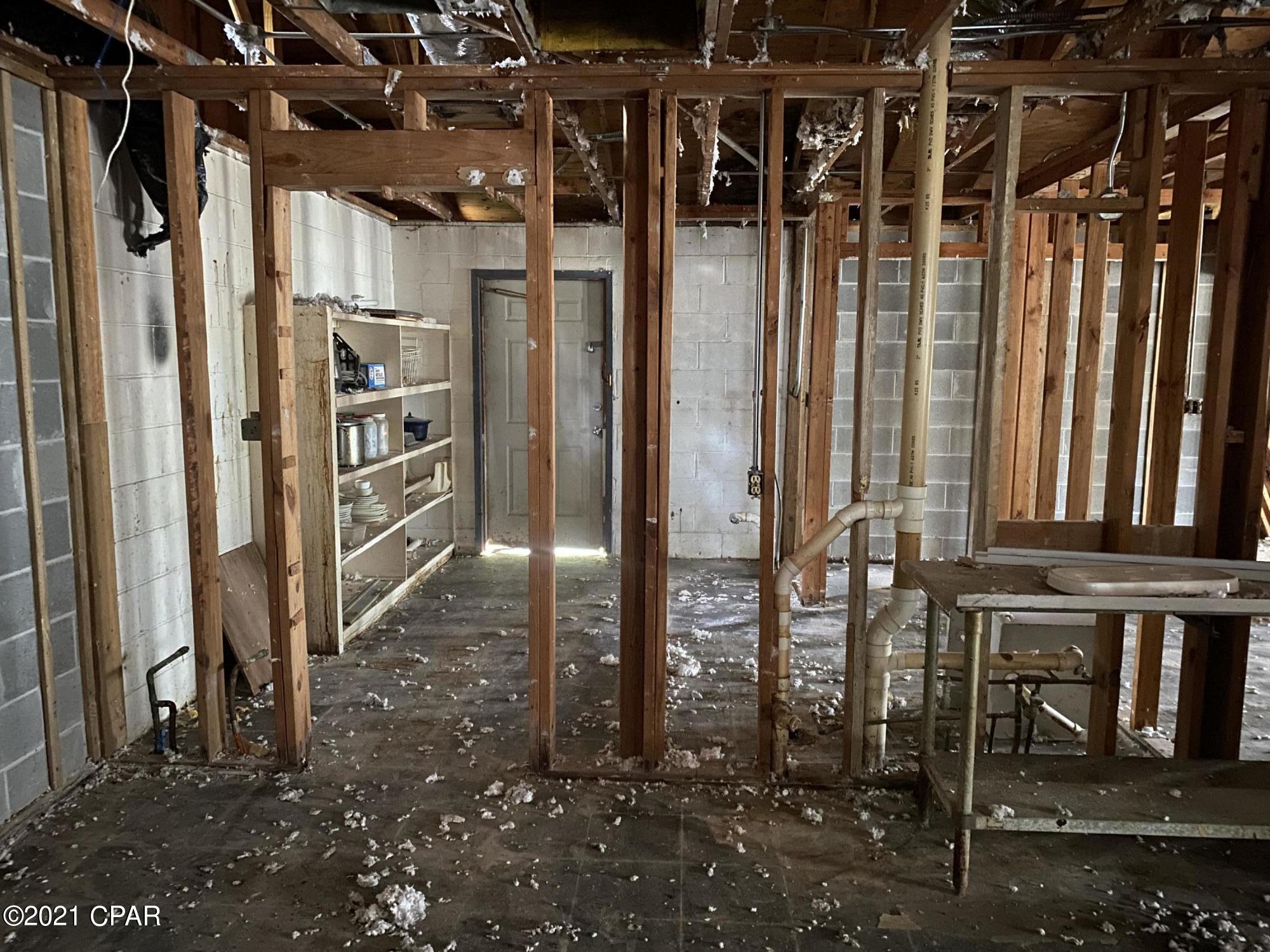 [No Recorded Subdiv] - Commercial Sale