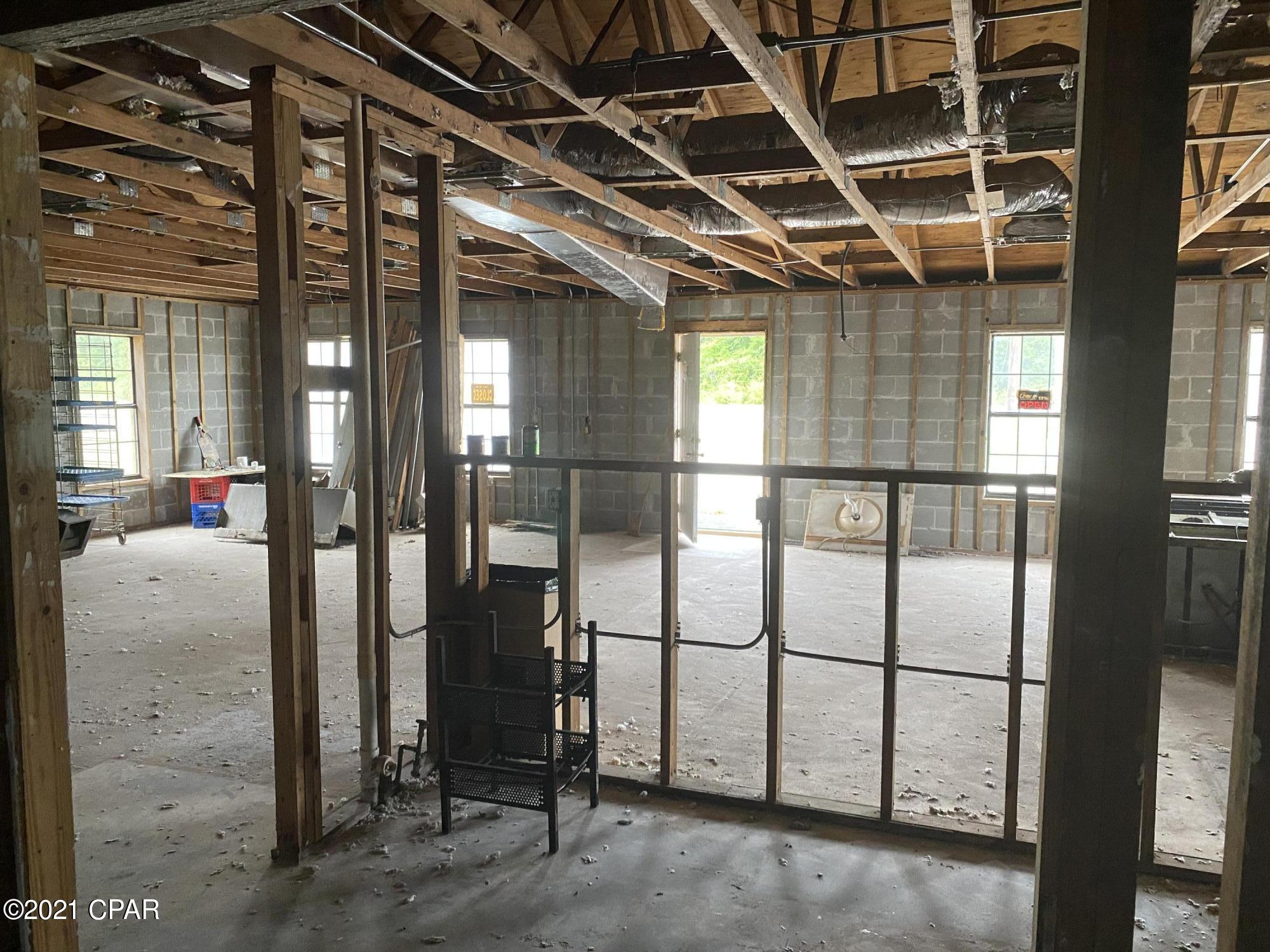 [No Recorded Subdiv] - Commercial Sale