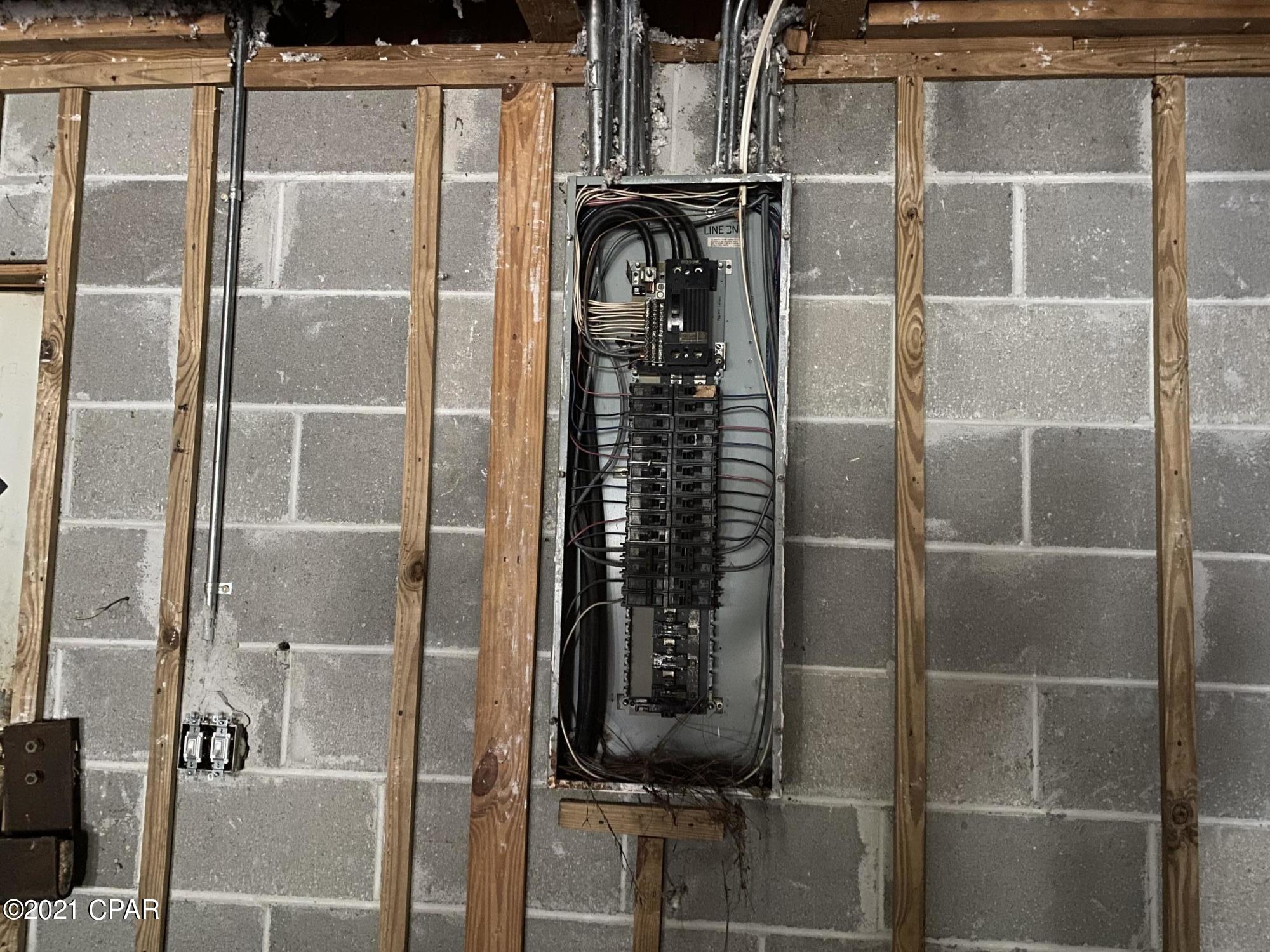 [No Recorded Subdiv] - Commercial Sale