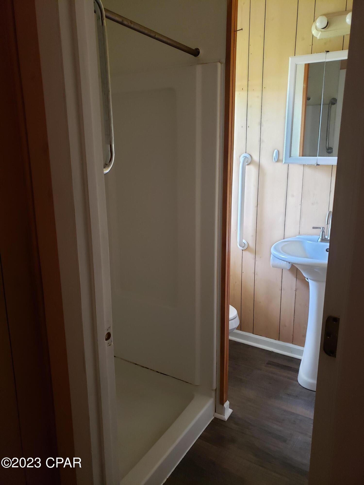 [No Recorded Subdiv] - Residential Lease