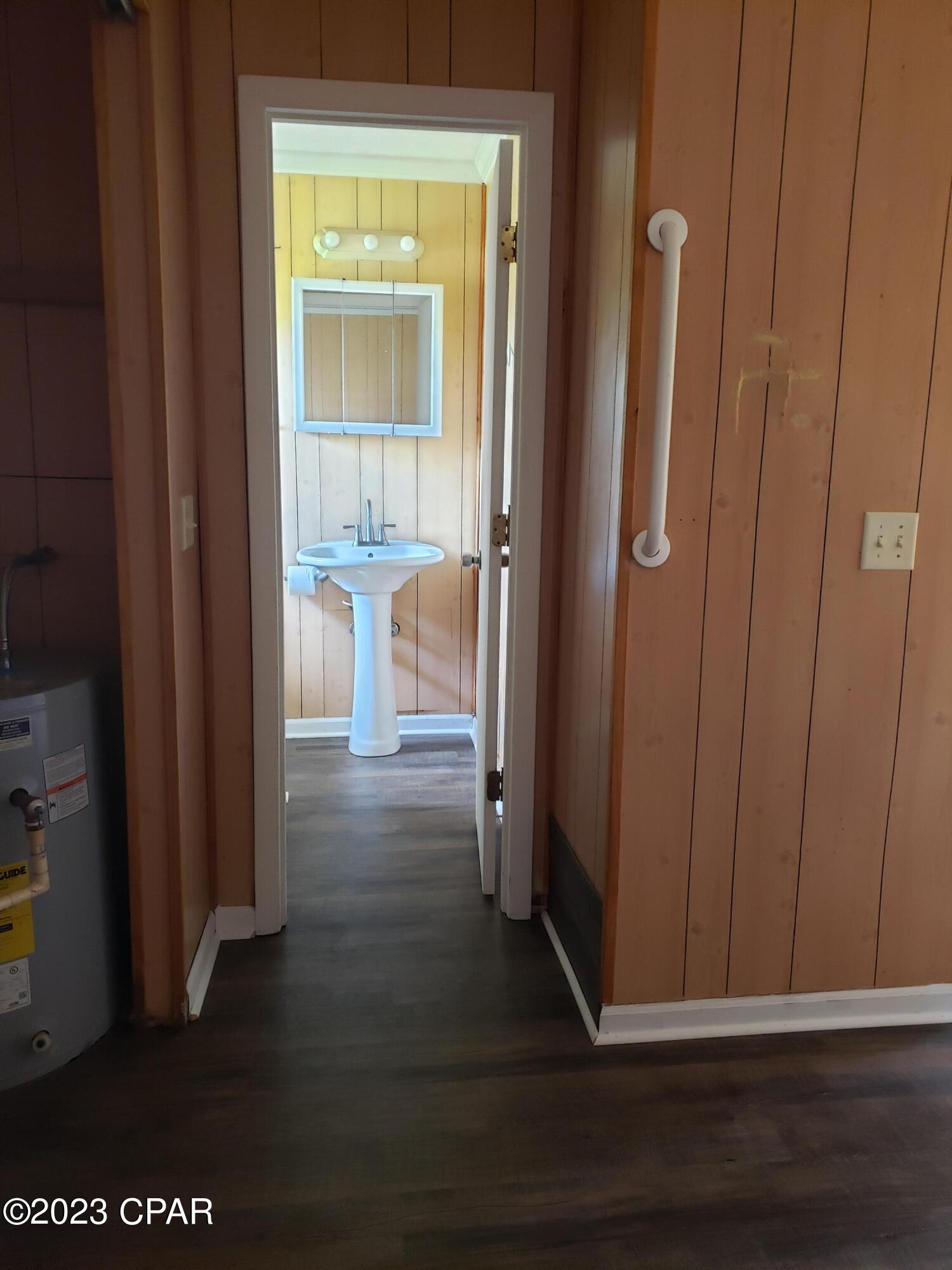 [No Recorded Subdiv] - Residential Lease