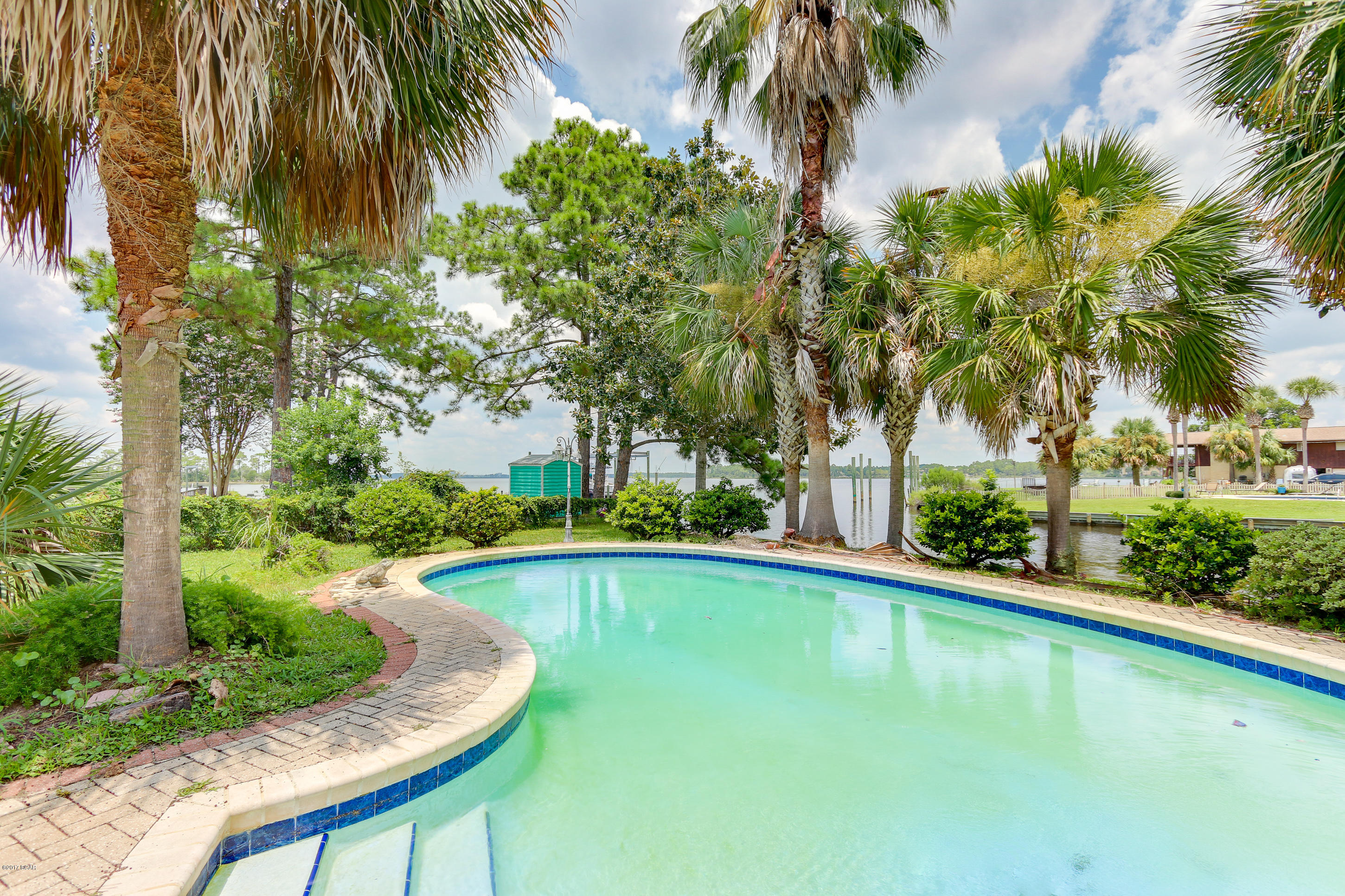 Baywood Shores Est Unit 5 - Residential