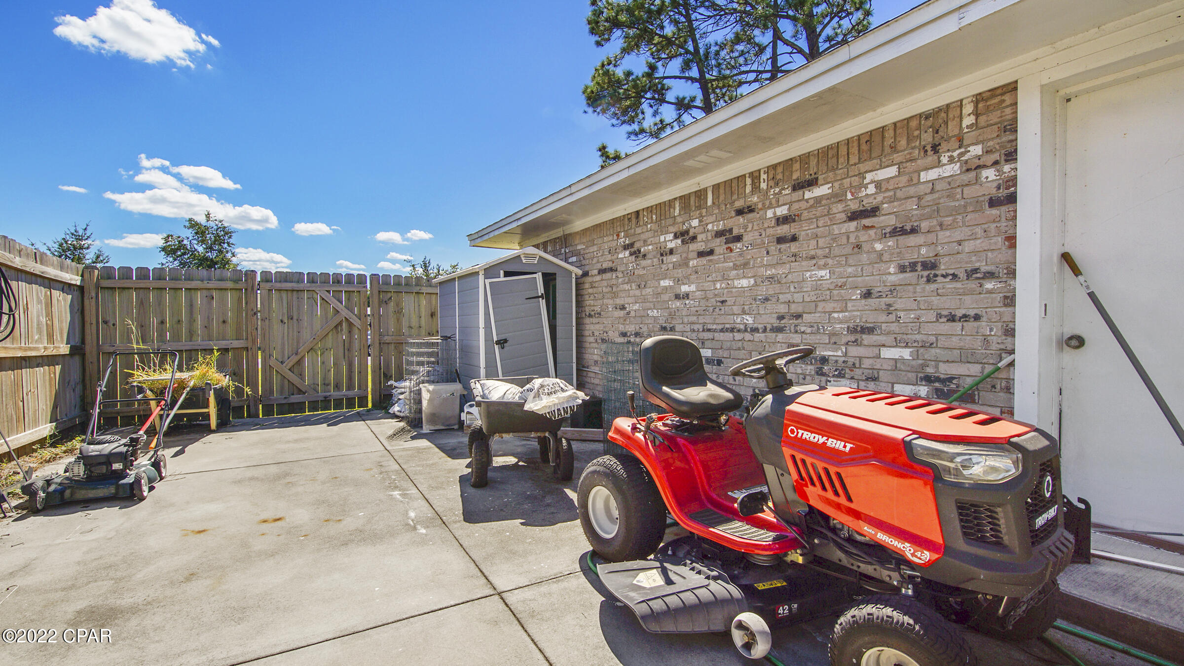 Gulf Coast Village U-1 - Residential Lease