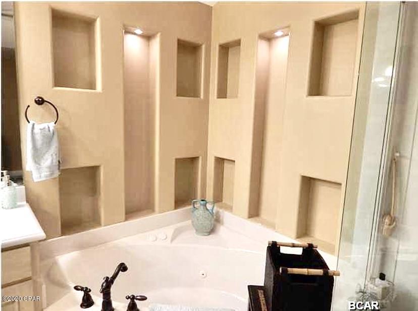 Lagoon Estates - Residential Lease