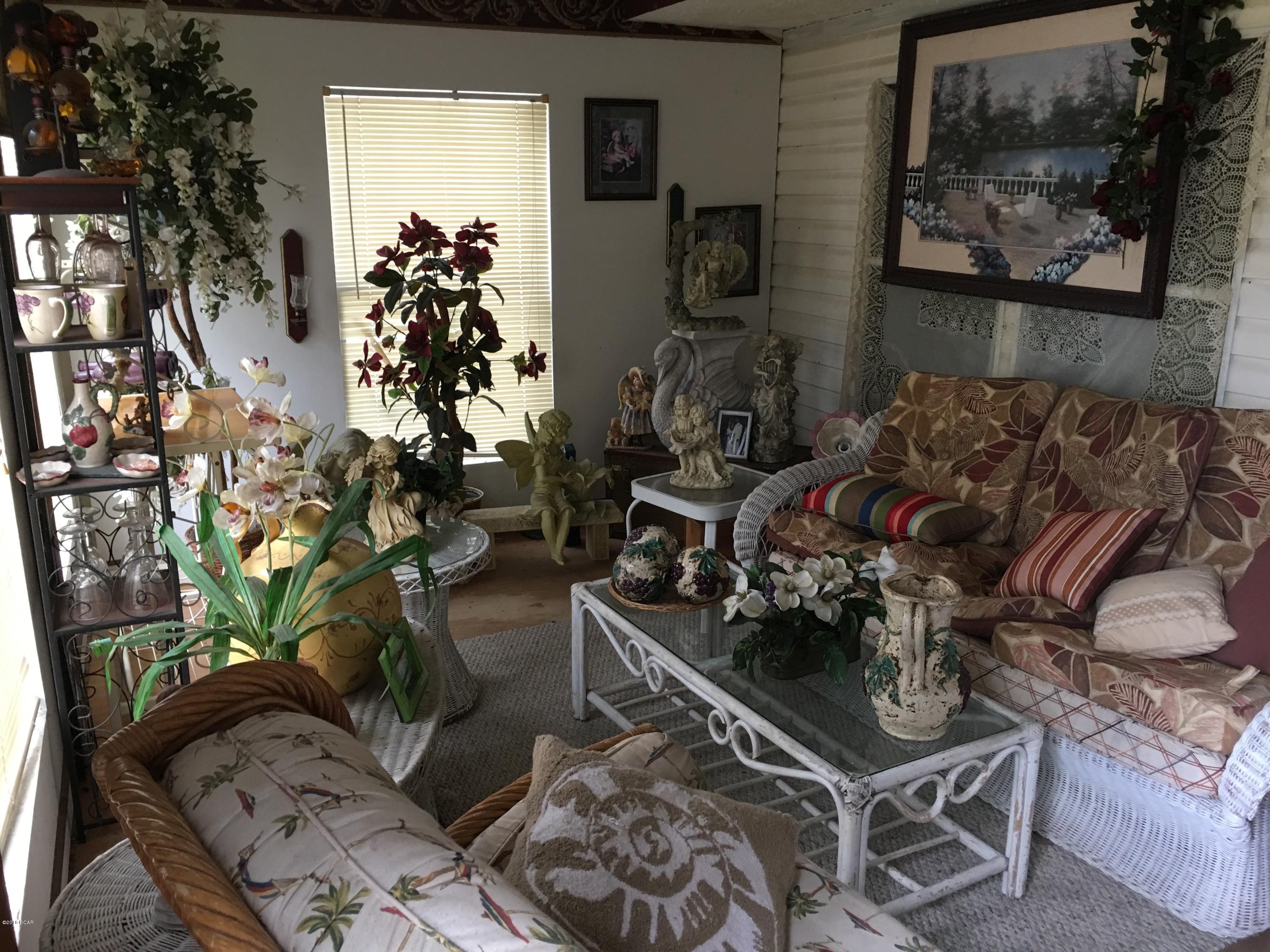 Lane Mobile Home Est U-1 - Residential