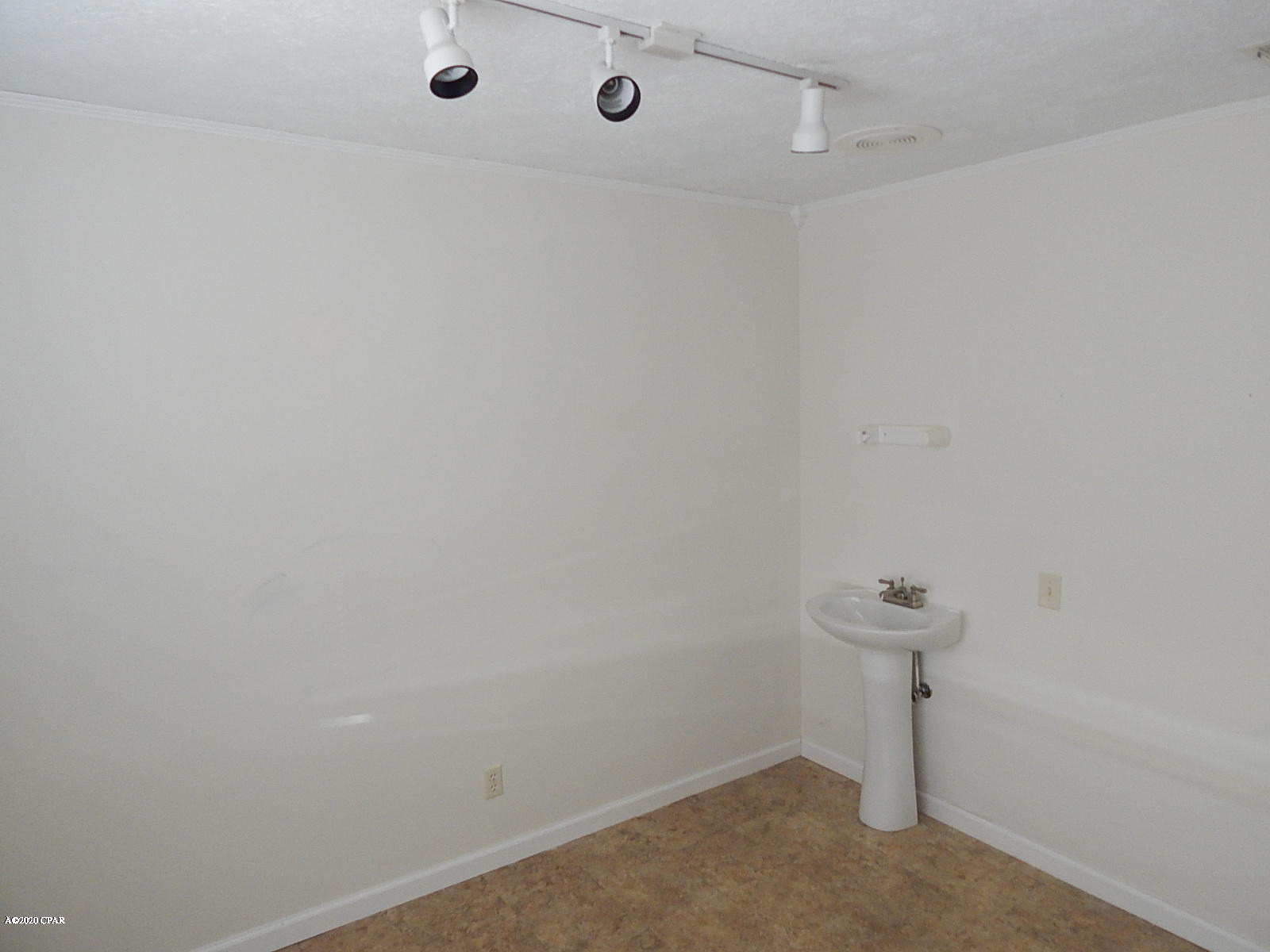 No Named Subdivision - Commercial Lease