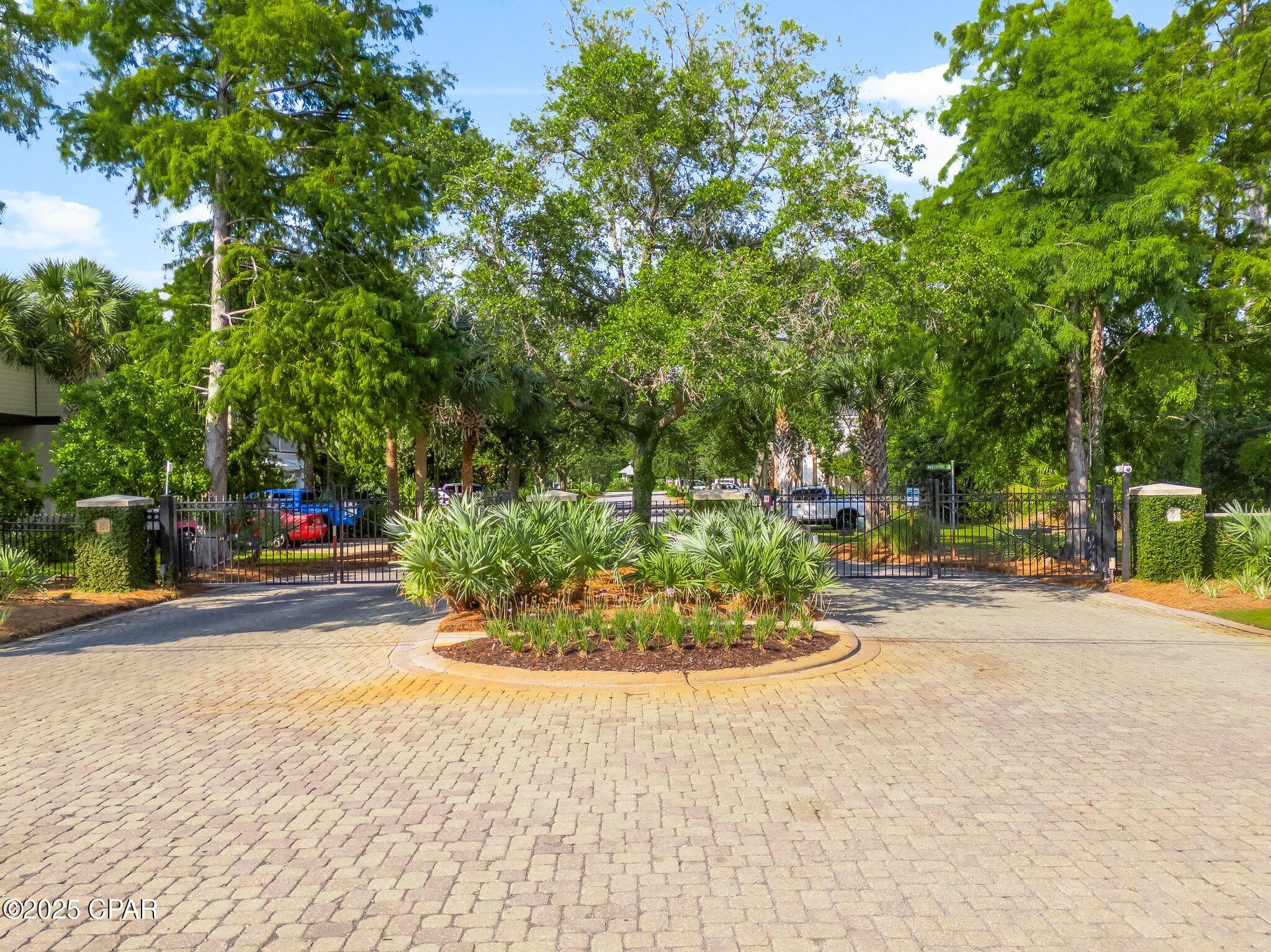 Martinique Phase II - Land