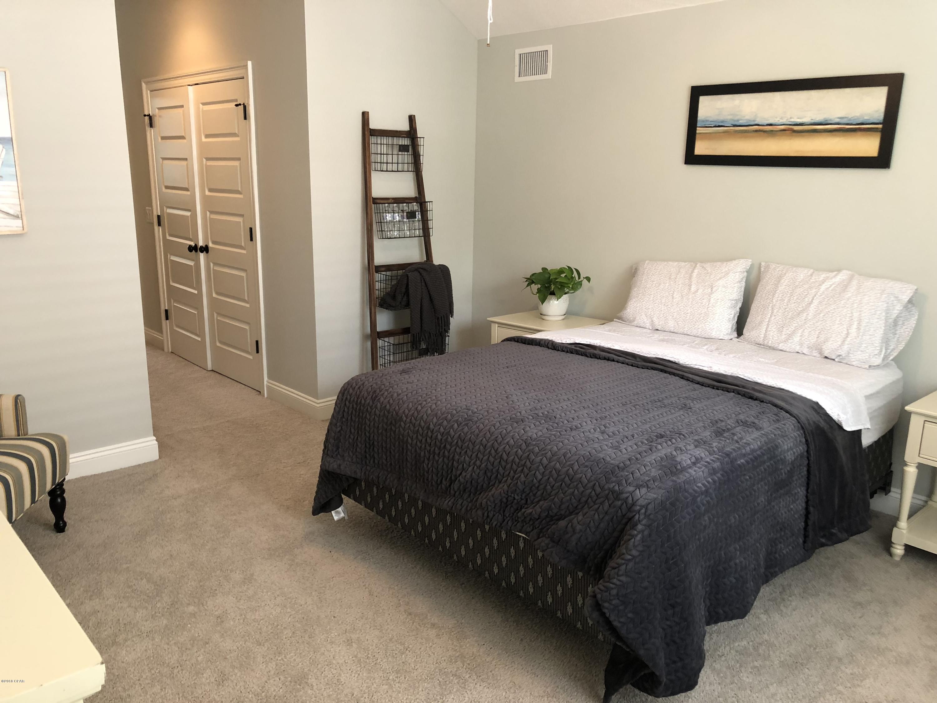 Hawks Landing - Residential