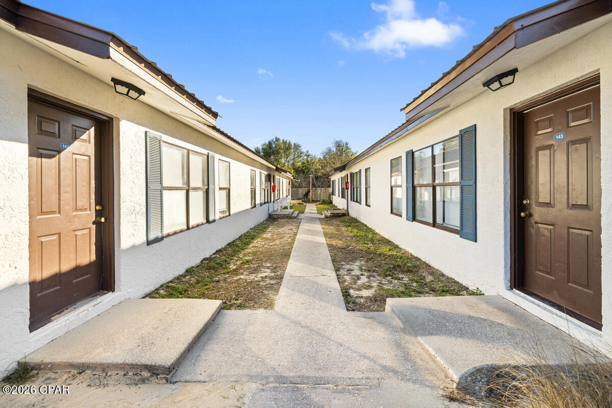 [No Recorded Subdiv] - Commercial Sale