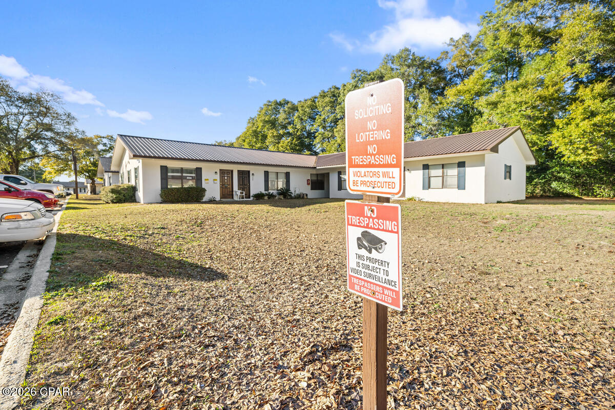 [No Recorded Subdiv] - Commercial Sale