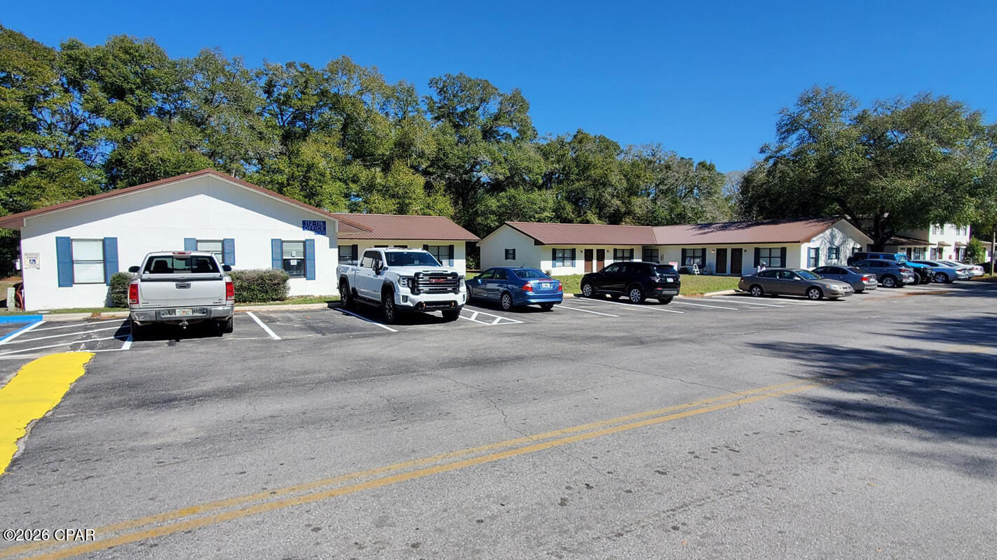 [No Recorded Subdiv] - Commercial Sale