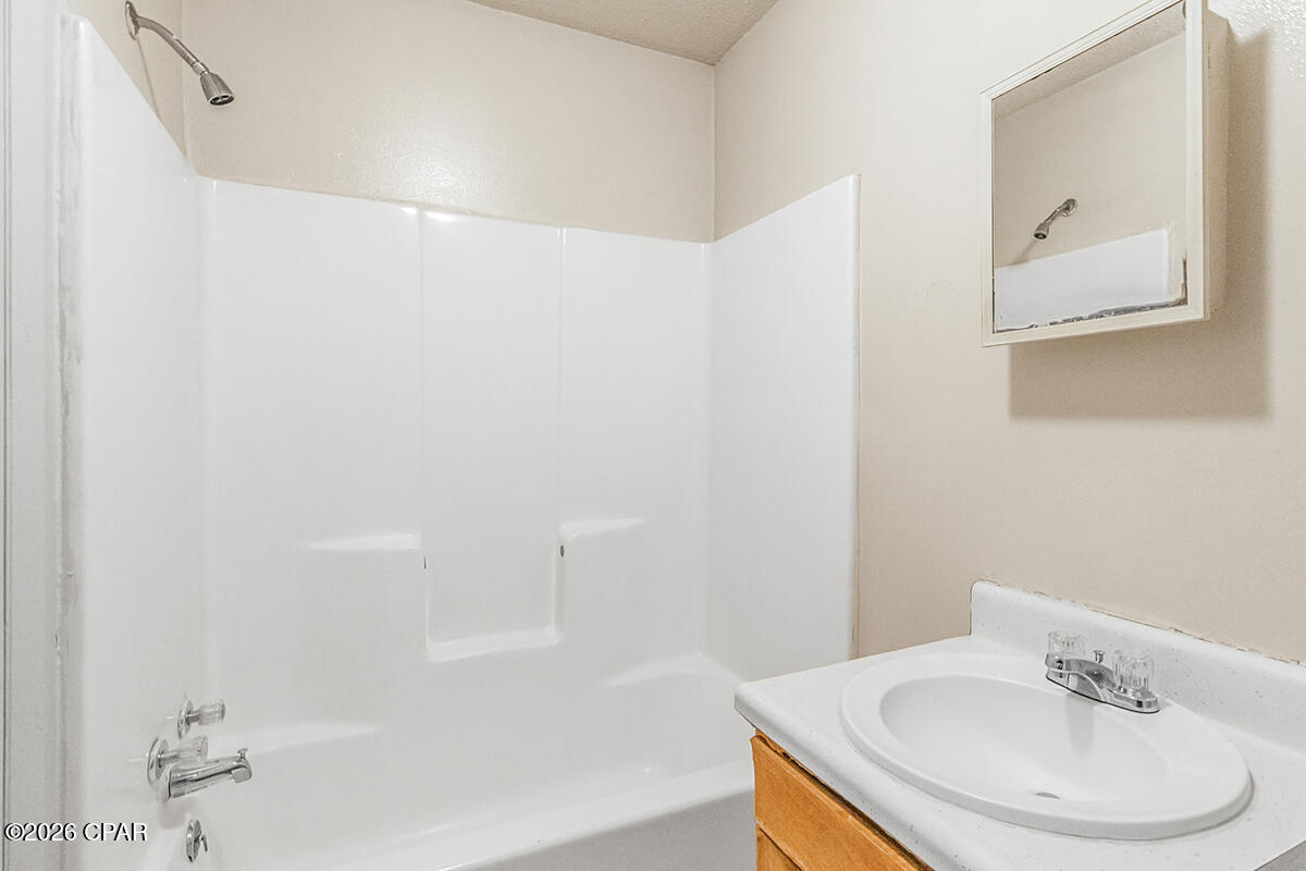 [No Recorded Subdiv] - Commercial Sale