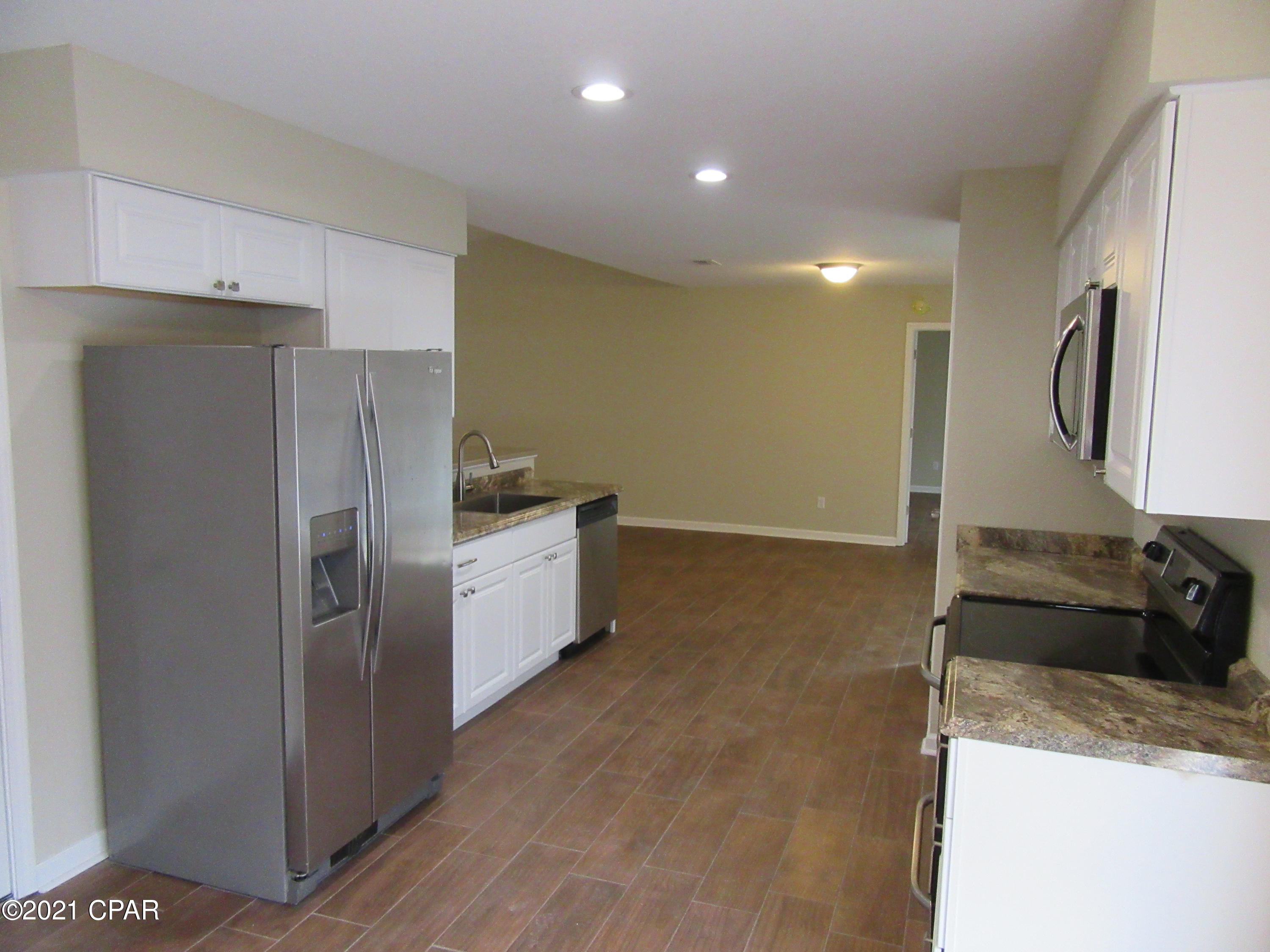 [No Recorded Subdiv] - Residential Lease