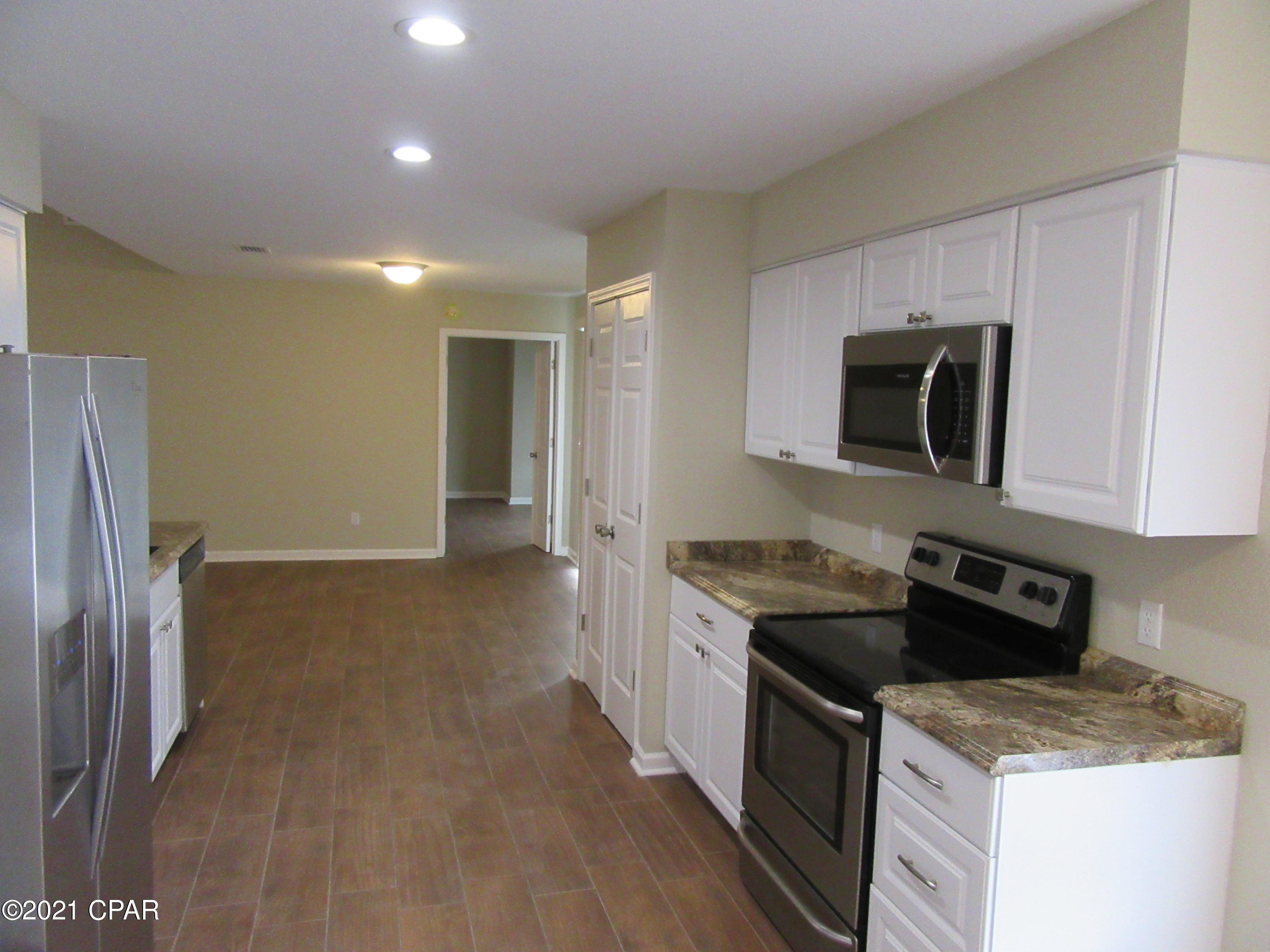 [No Recorded Subdiv] - Residential Lease