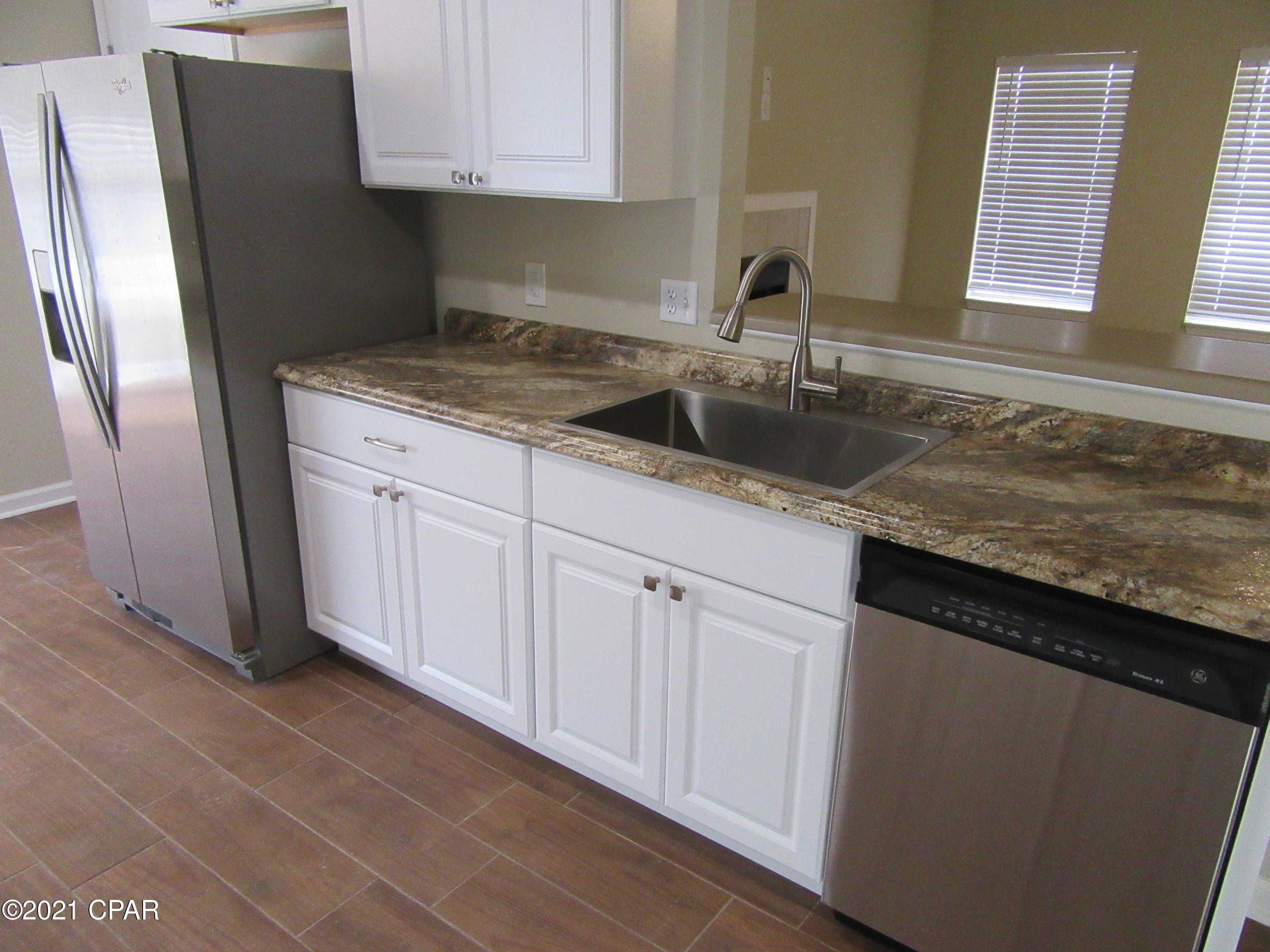 [No Recorded Subdiv] - Residential Lease