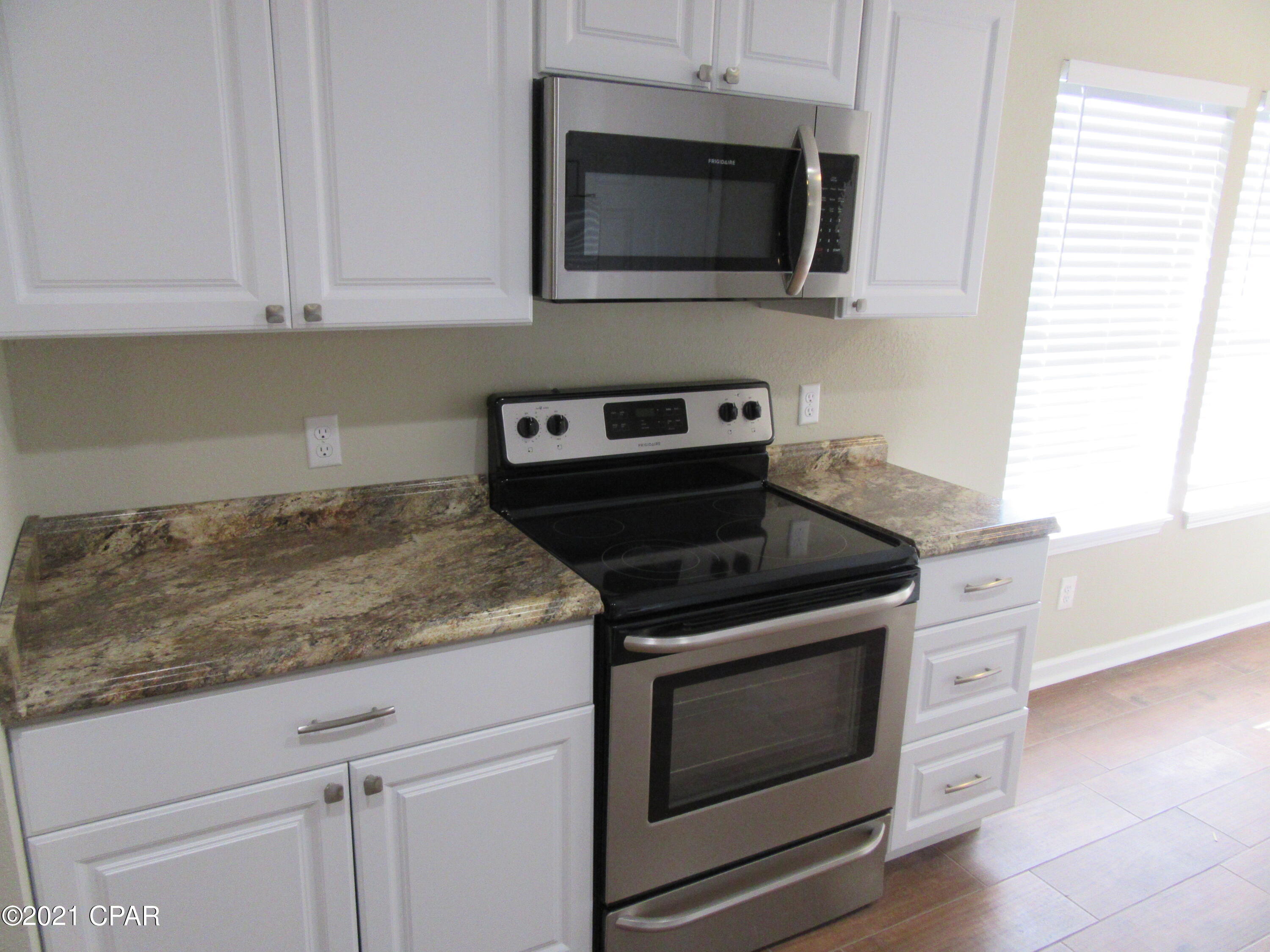 [No Recorded Subdiv] - Residential Lease