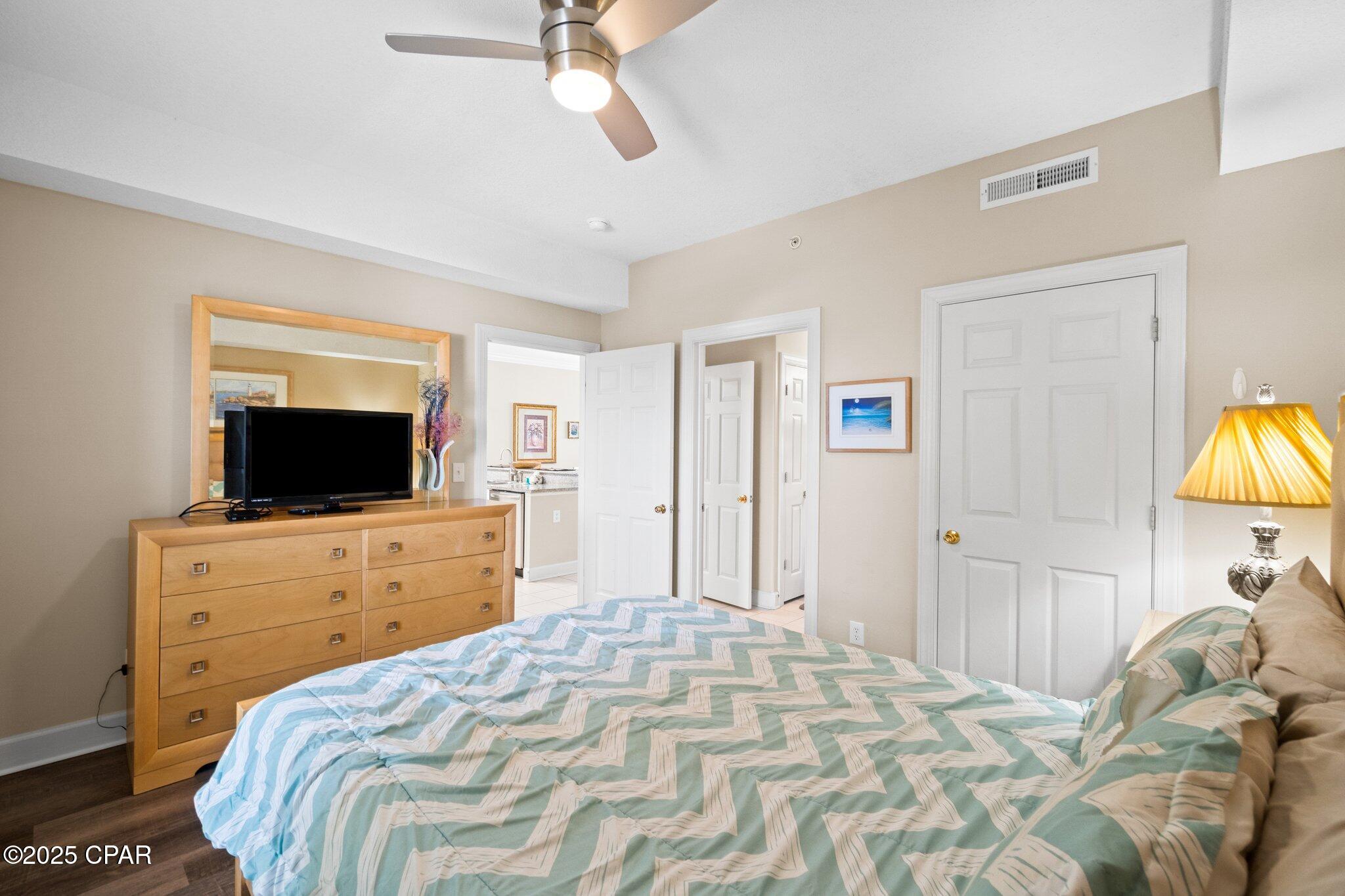 Emerald Isle - Residential