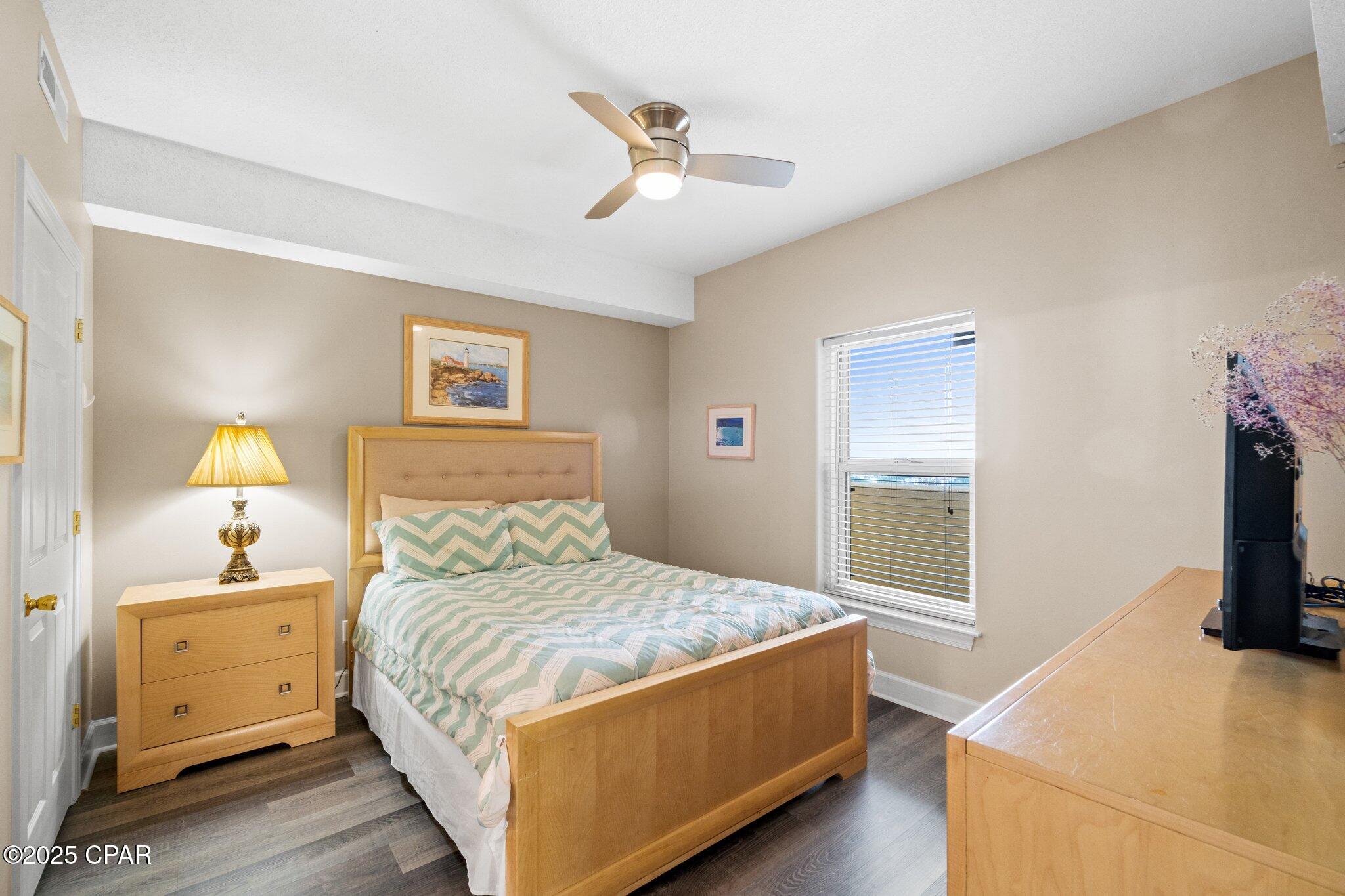 Emerald Isle - Residential