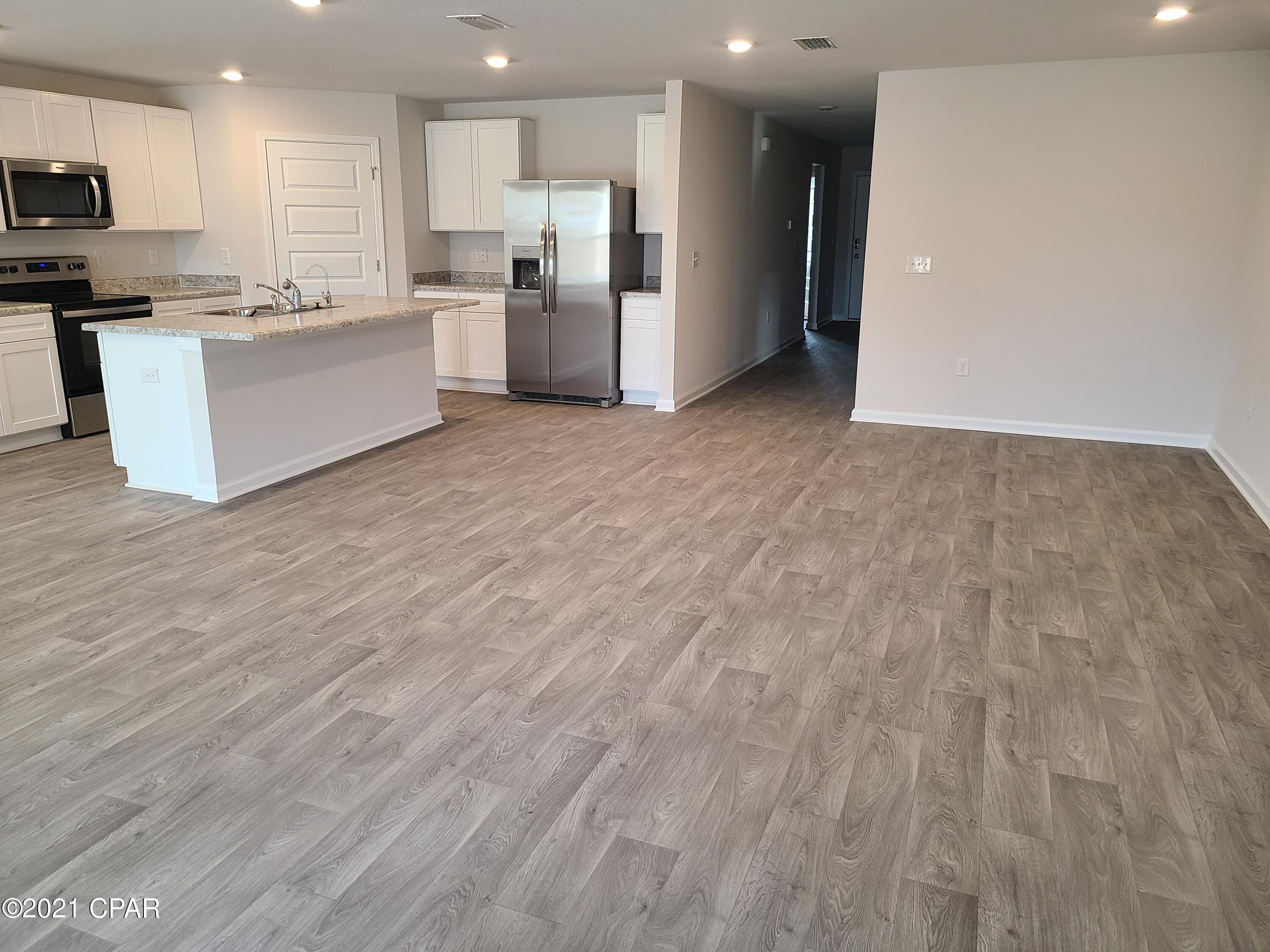 [No Recorded Subdiv] - Residential Lease