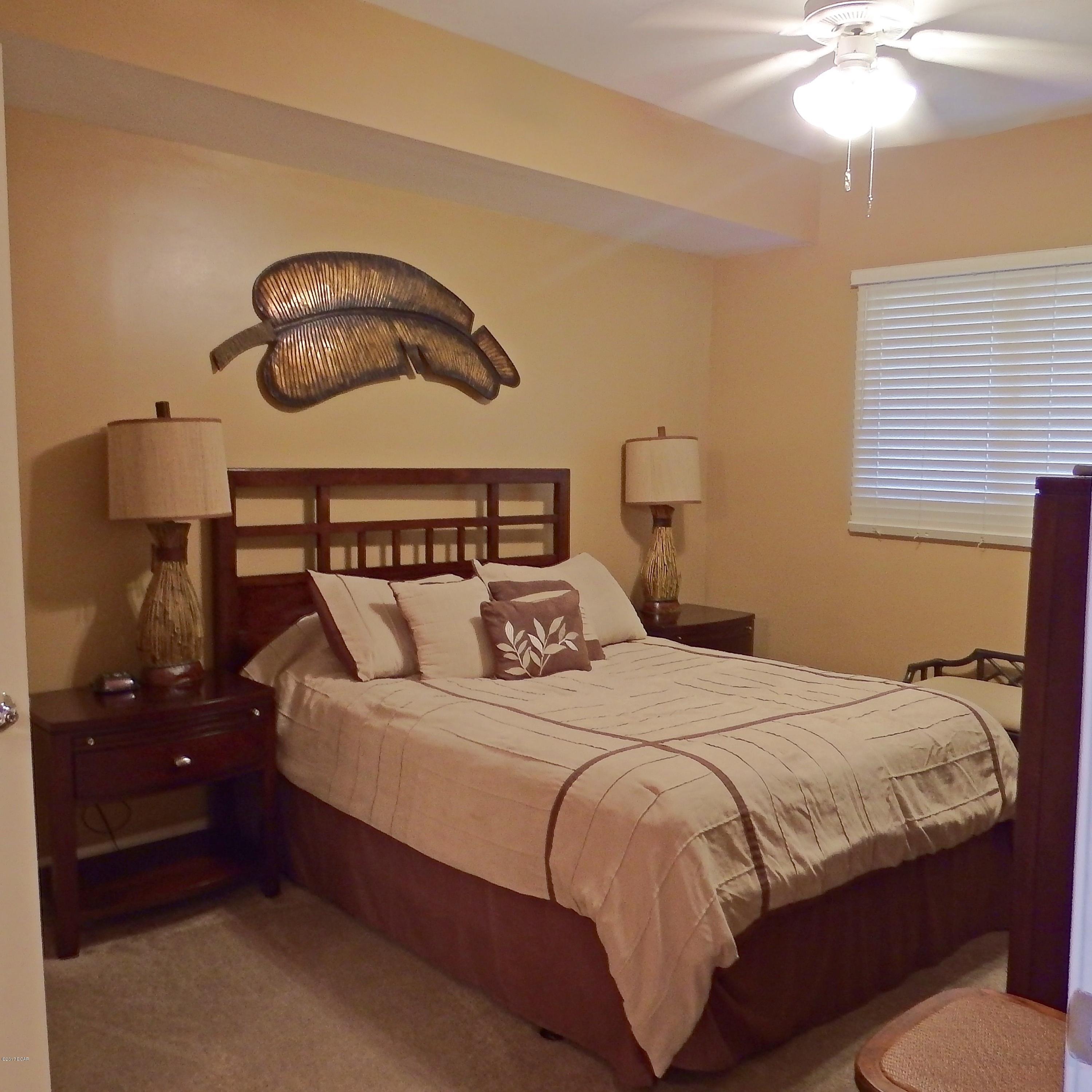 Sterling Breeze - Residential