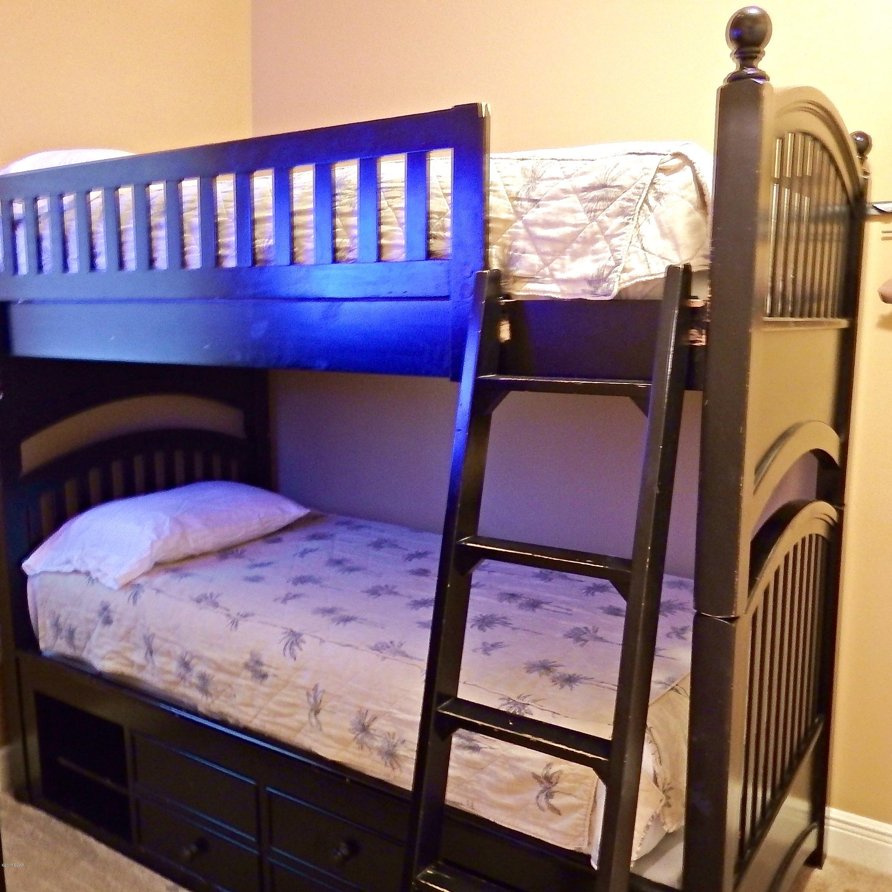 Sterling Breeze - Residential