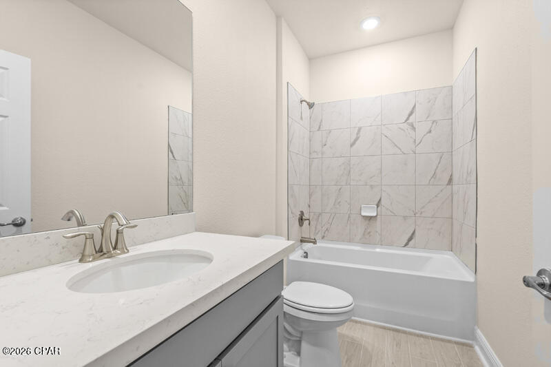 Lake Merial - Residential