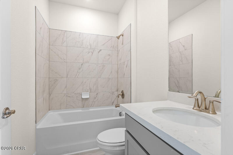 Lake Merial - Residential