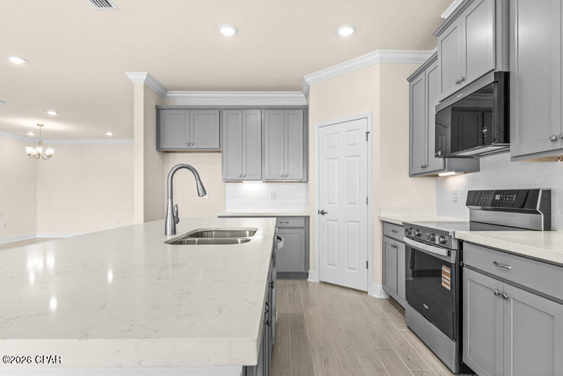 Lake Merial - Residential