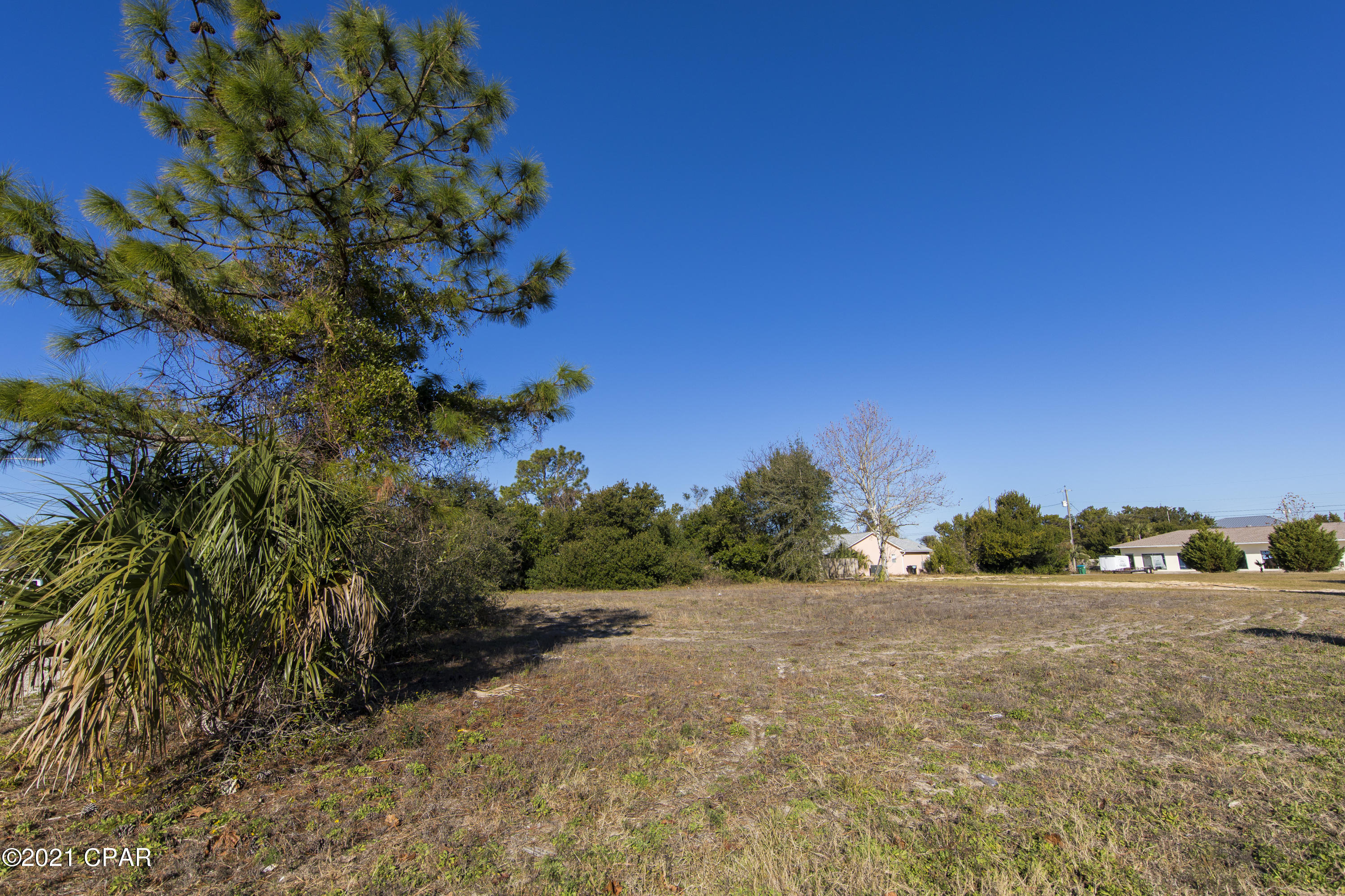 El Centro Beach - Land