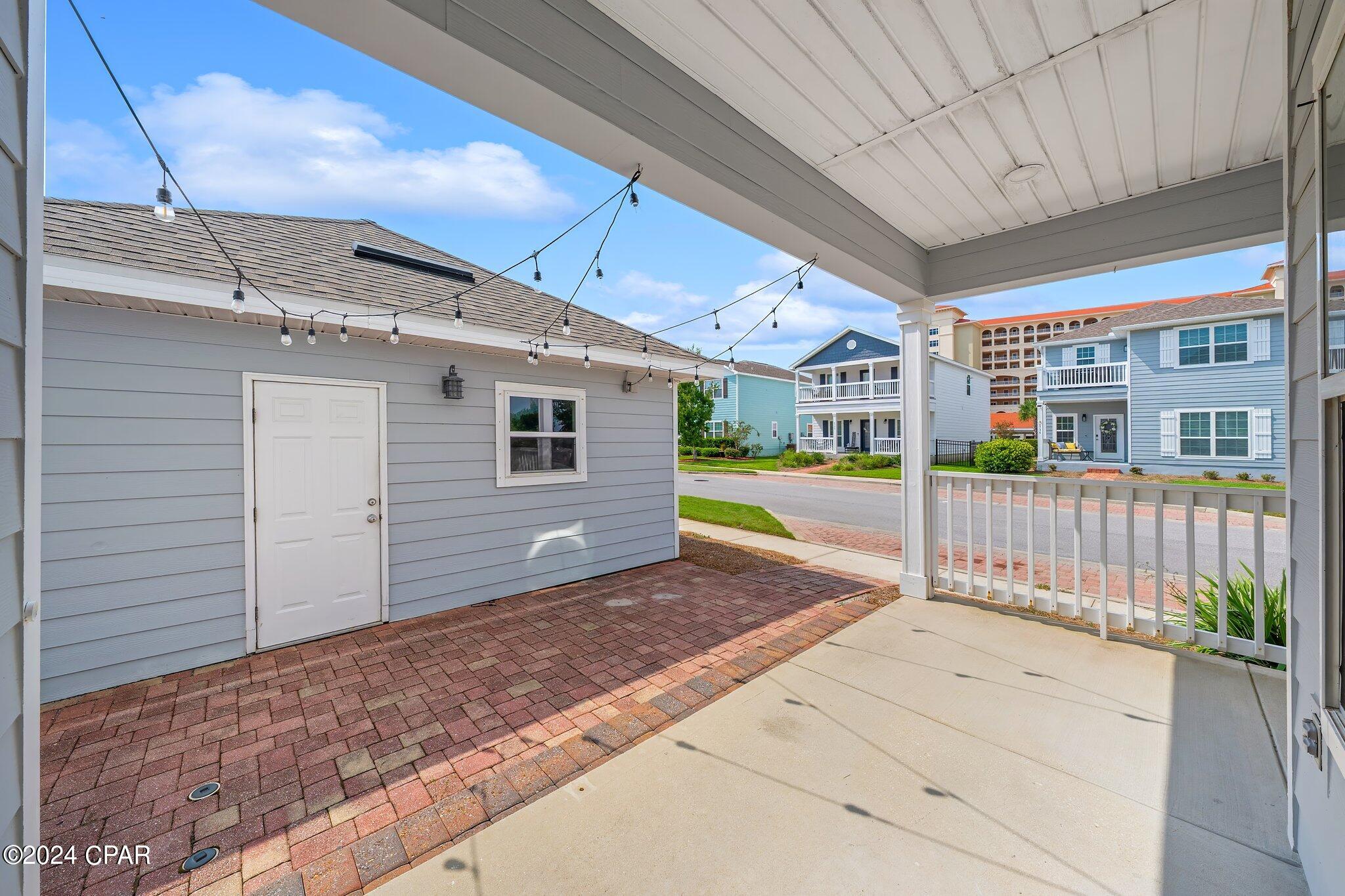 Magnolia Bay Club - Residential