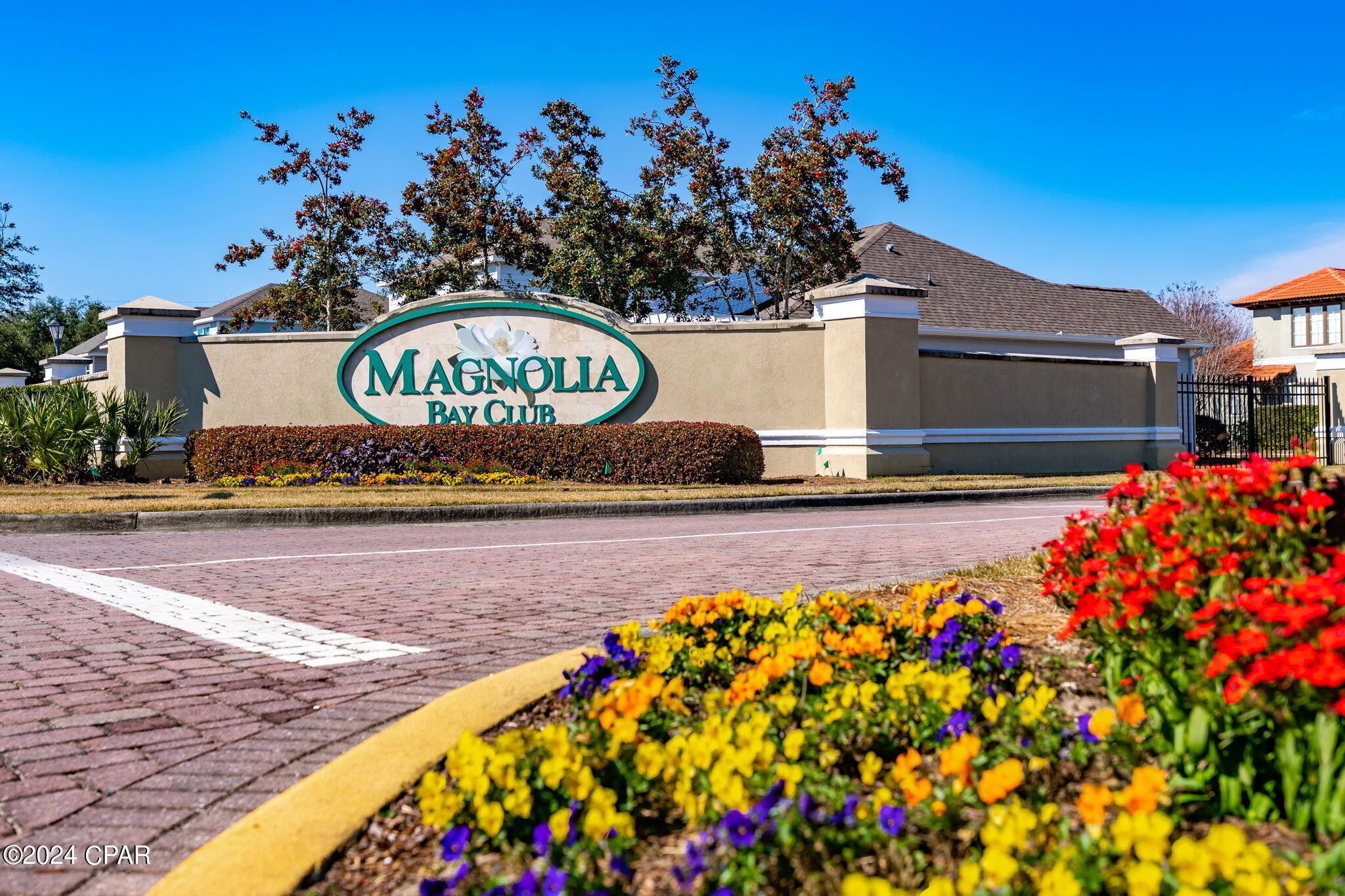 Magnolia Bay Club - Residential