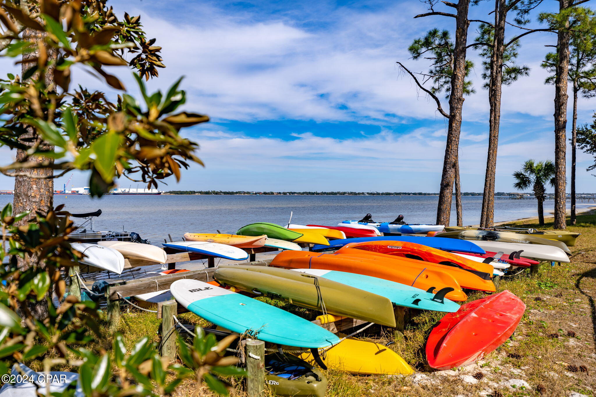Magnolia Bay Club - Residential