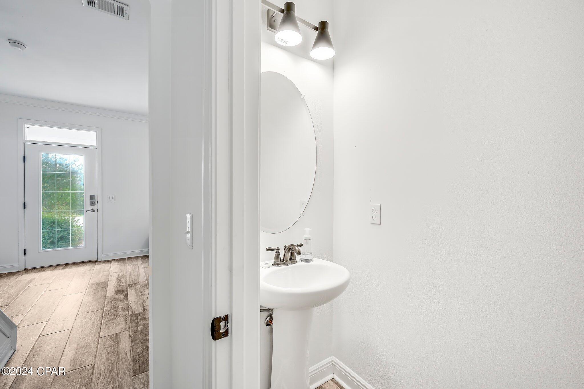 Magnolia Bay Club - Residential