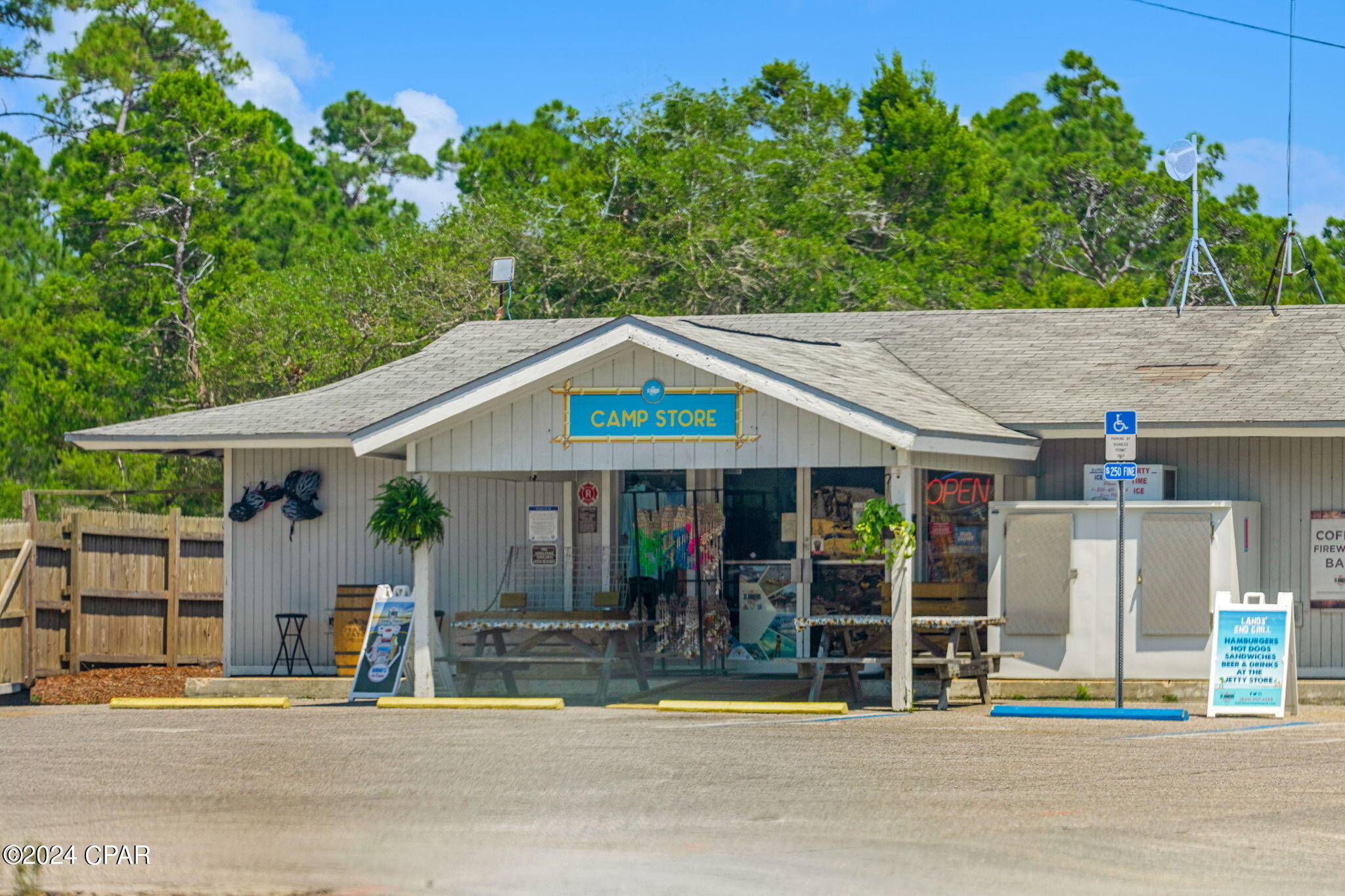 Magnolia Bay Club - Residential