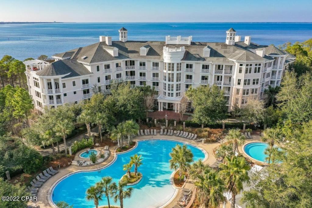 Bahia Condo - Residential Lease