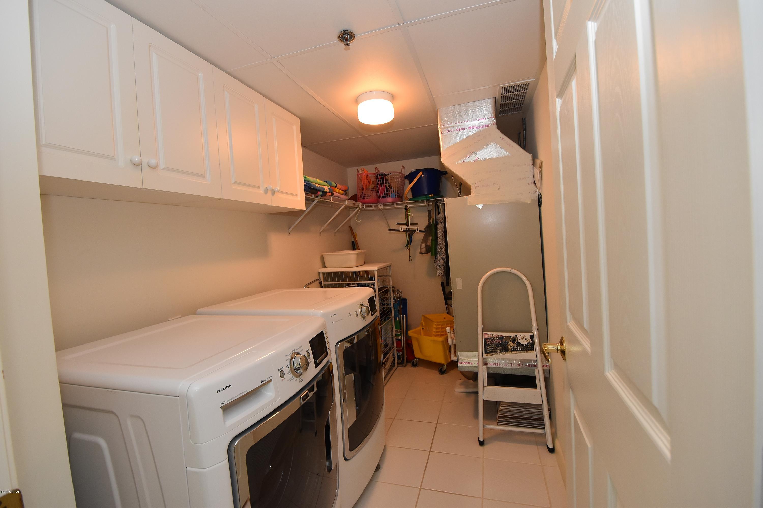 Long Beach Towers IV - Residential