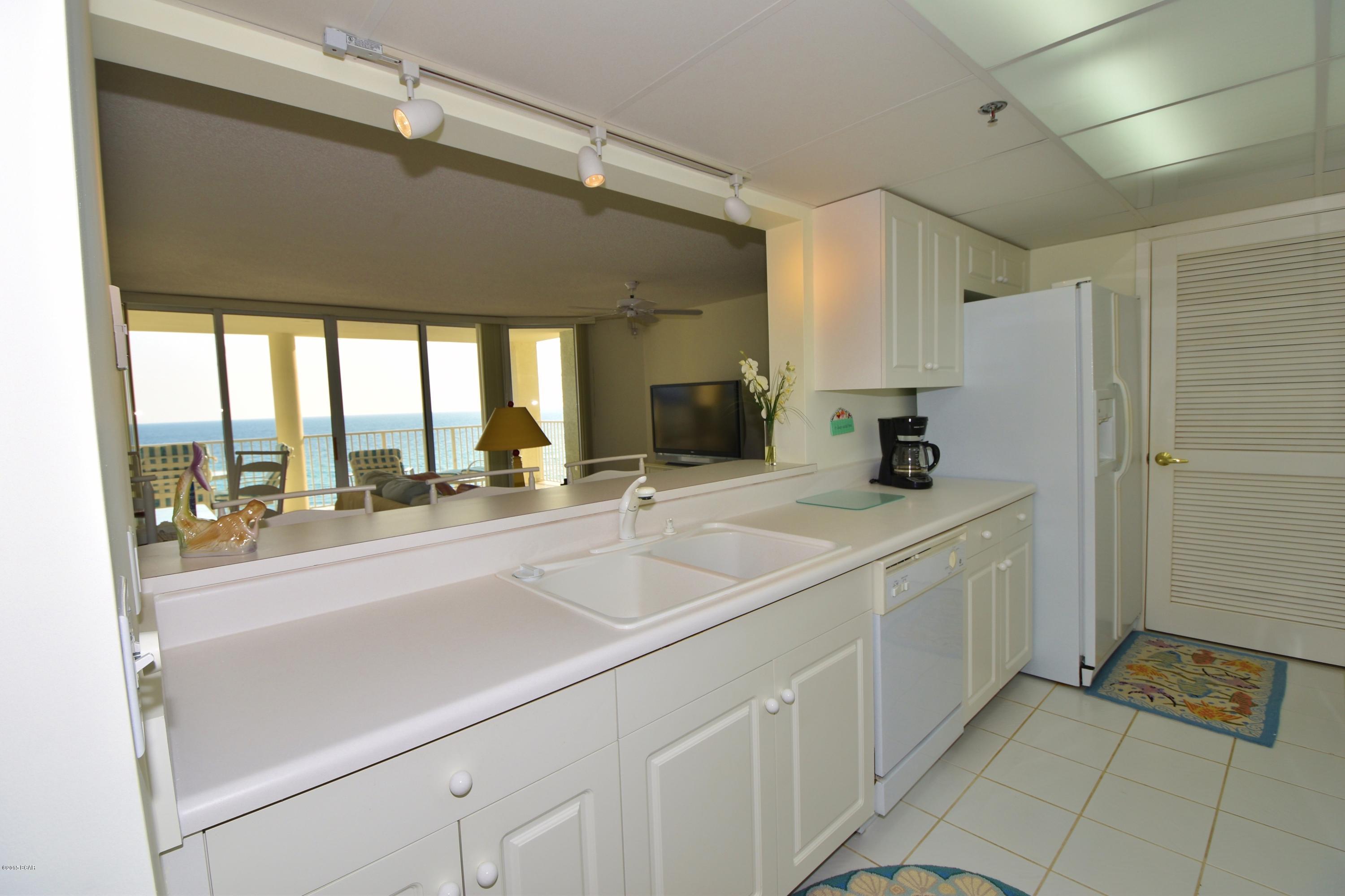 Long Beach Towers IV - Residential