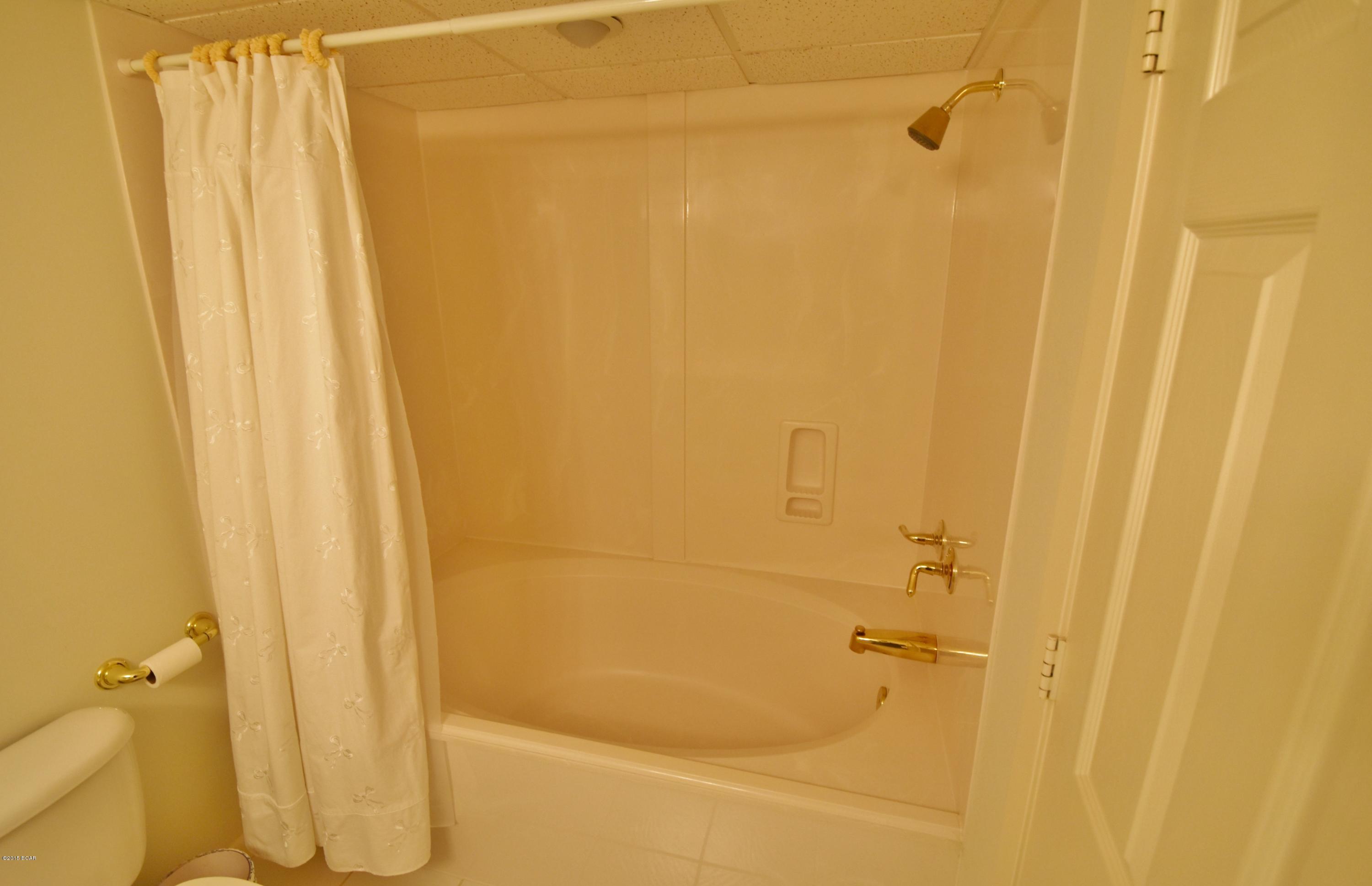 Long Beach Towers IV - Residential