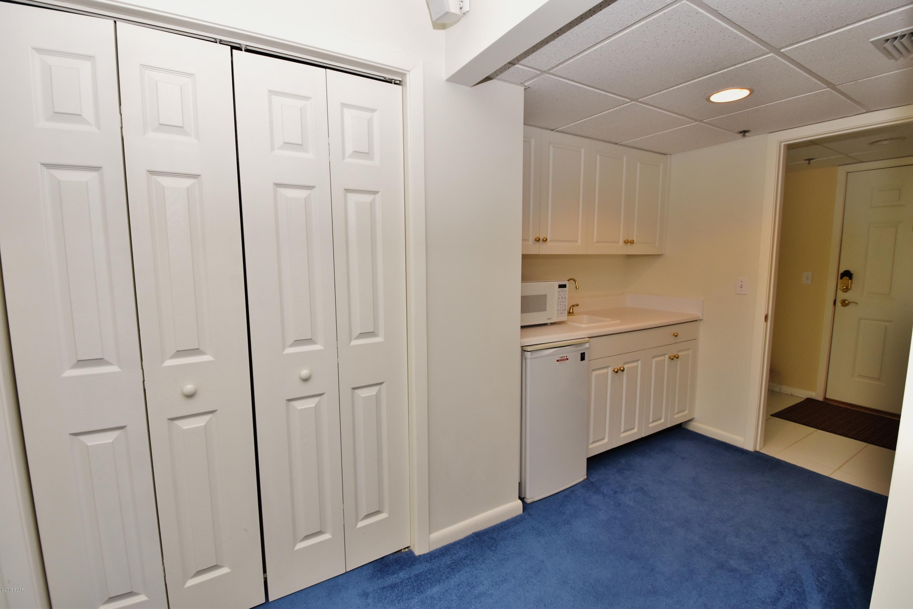 Long Beach Towers IV - Residential