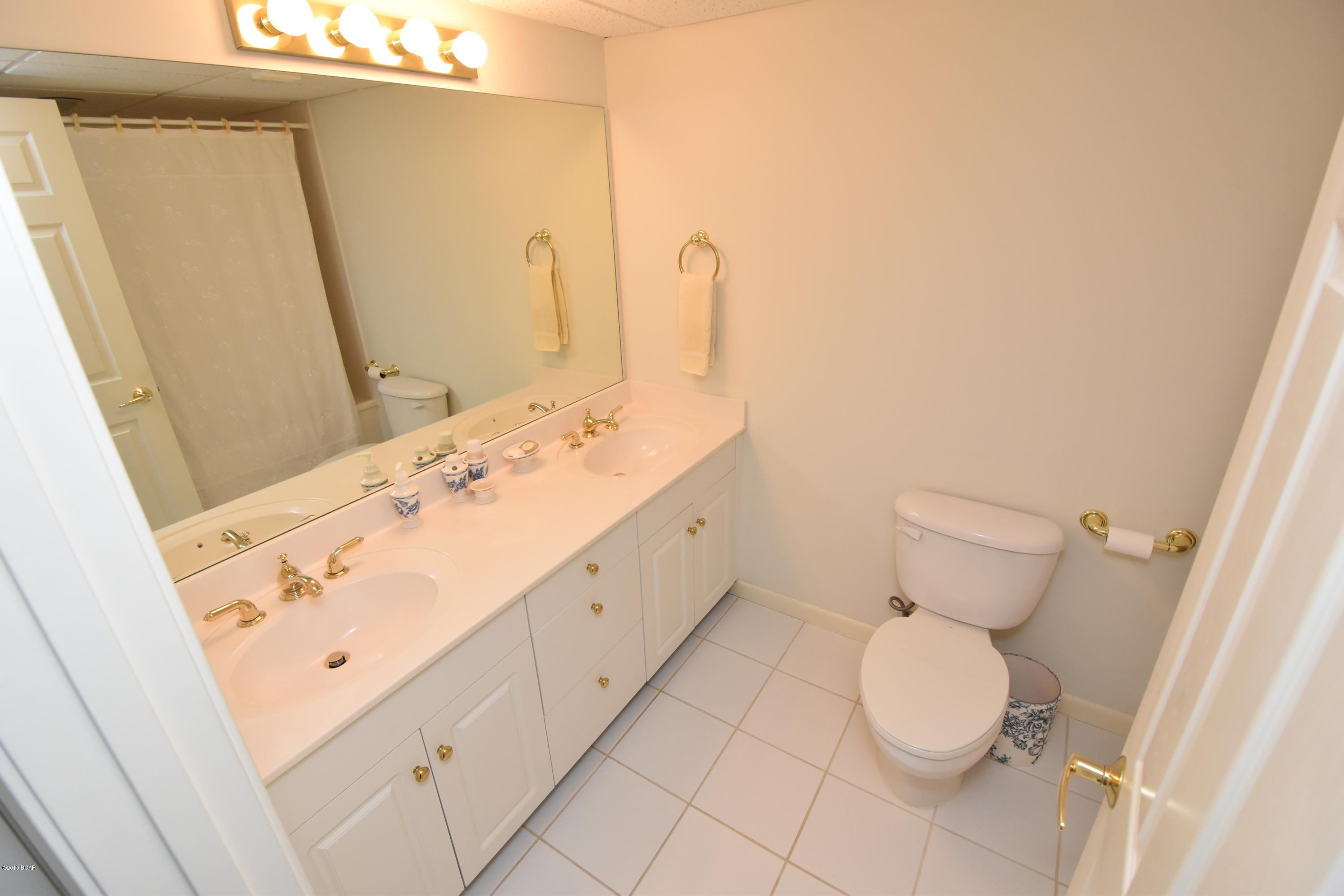 Long Beach Towers IV - Residential