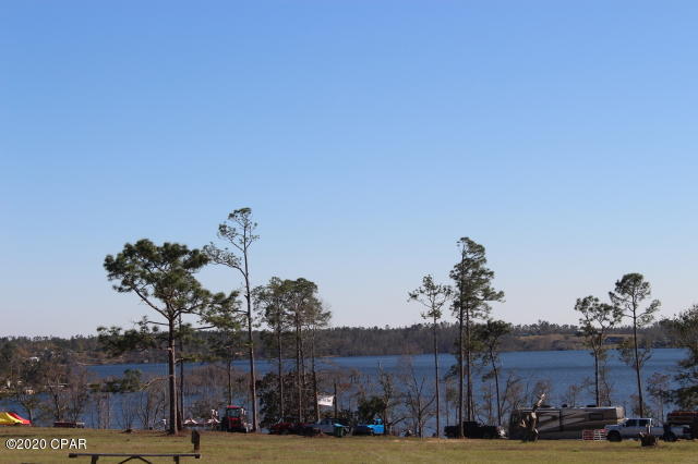 Compass Lake In The Hills - Land