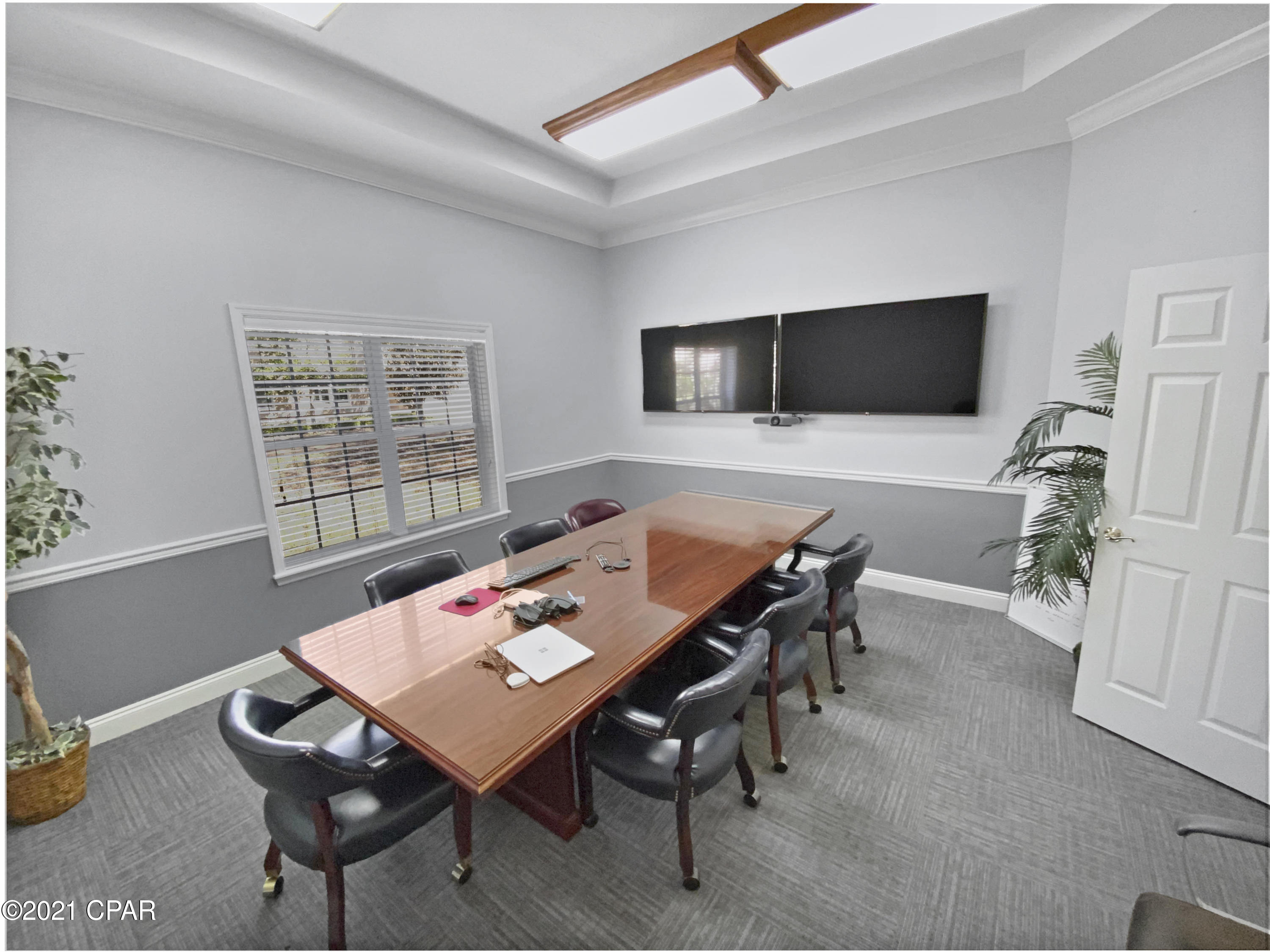 No Named Subdivision - Commercial Lease