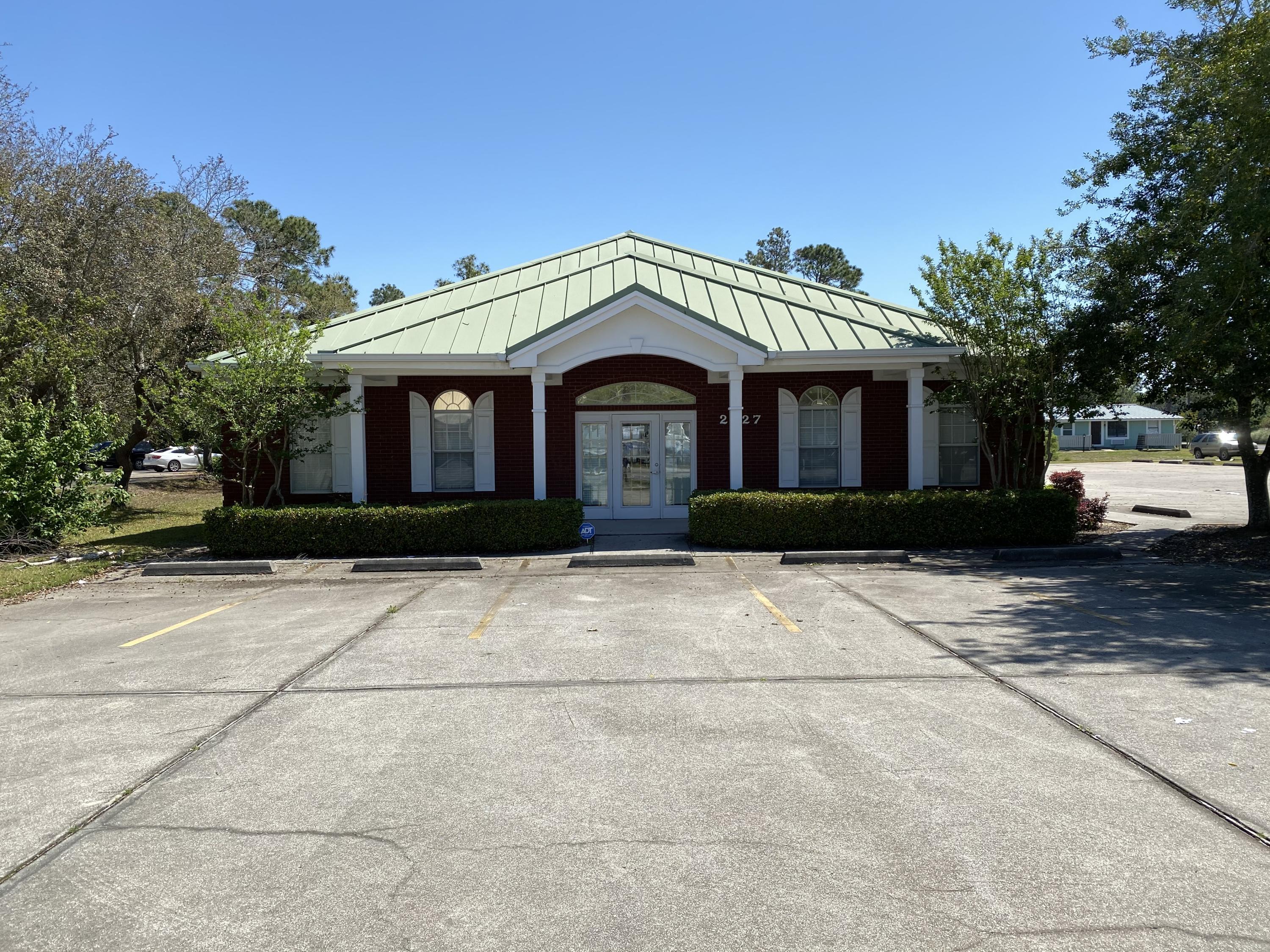 No Named Subdivision - Commercial Lease