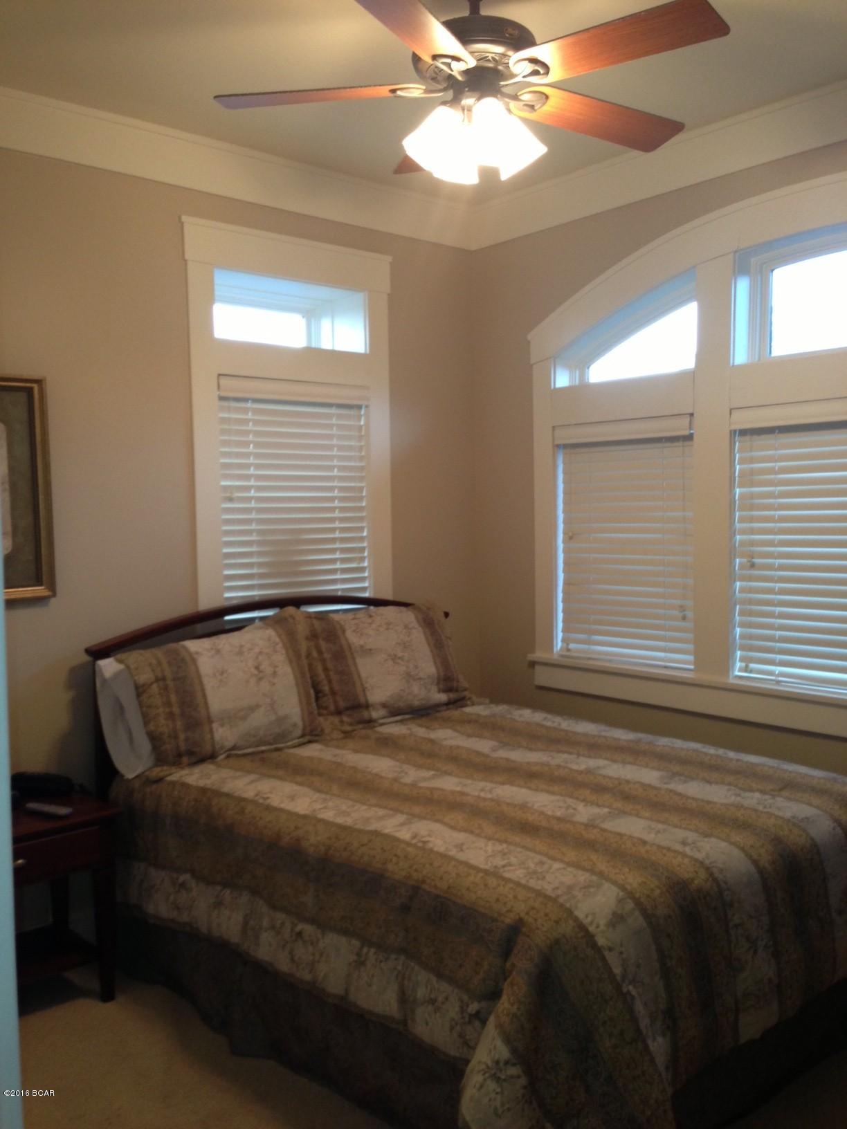 Lakeside Lodge At Prospect Pt - Residential Lease