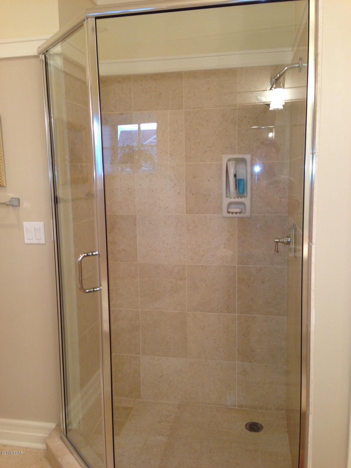 Lakeside Lodge At Prospect Pt - Residential Lease