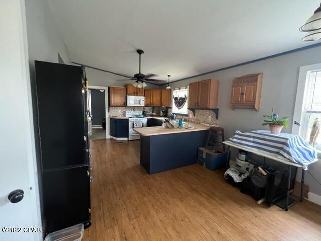 Round Lake - Residential