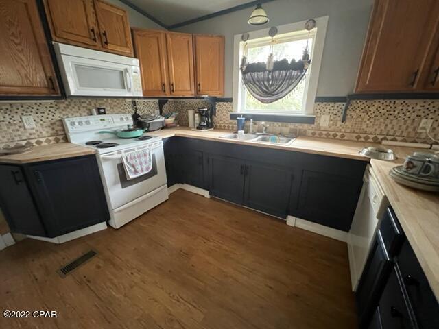 Round Lake - Residential