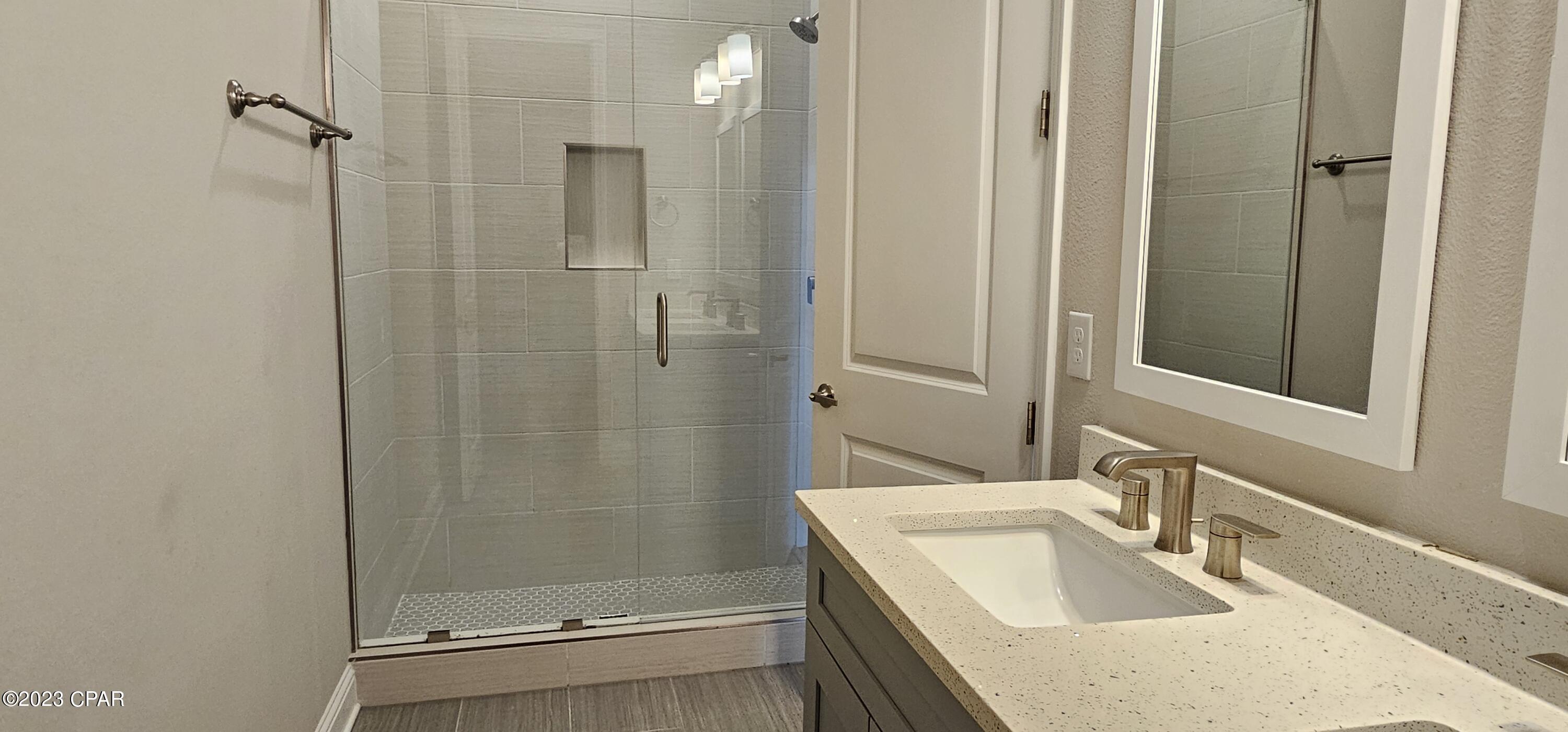 [No Recorded Subdiv] - Residential Lease